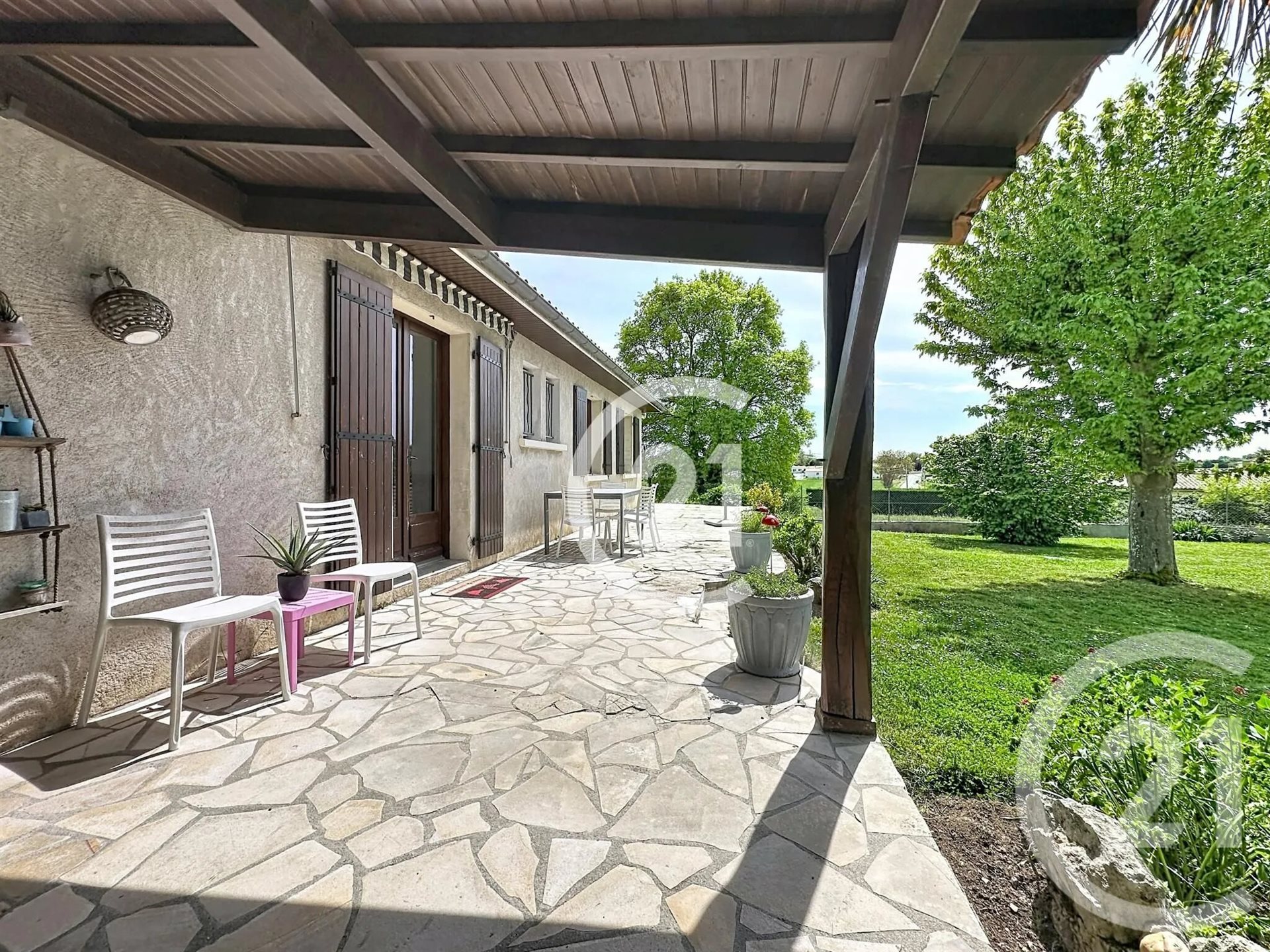 Maison à vendre, 124m², Bourg-Charente