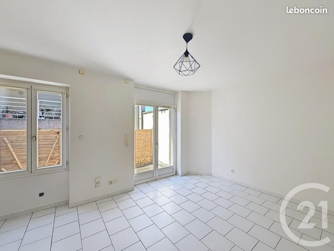 Appartement à louer, 26m², Angoulême