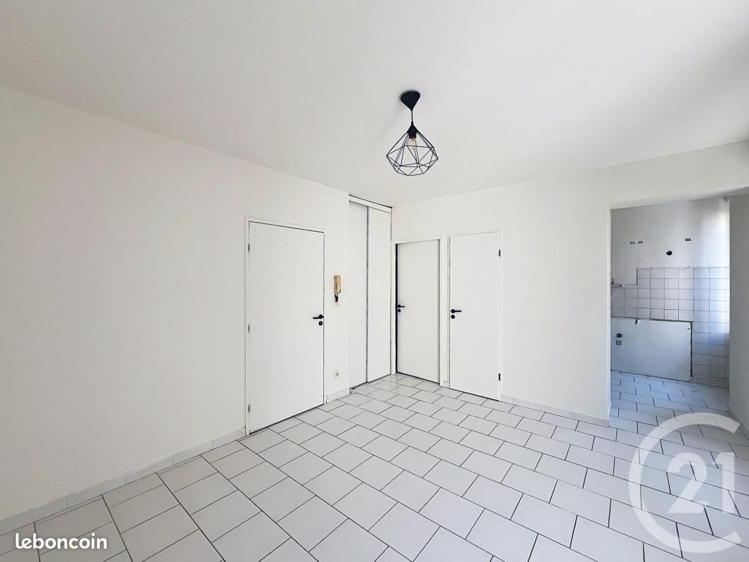 Appartement à louer, 26m², Angoulême
