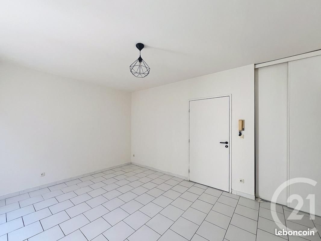 Appartement à louer, 26m², Angoulême