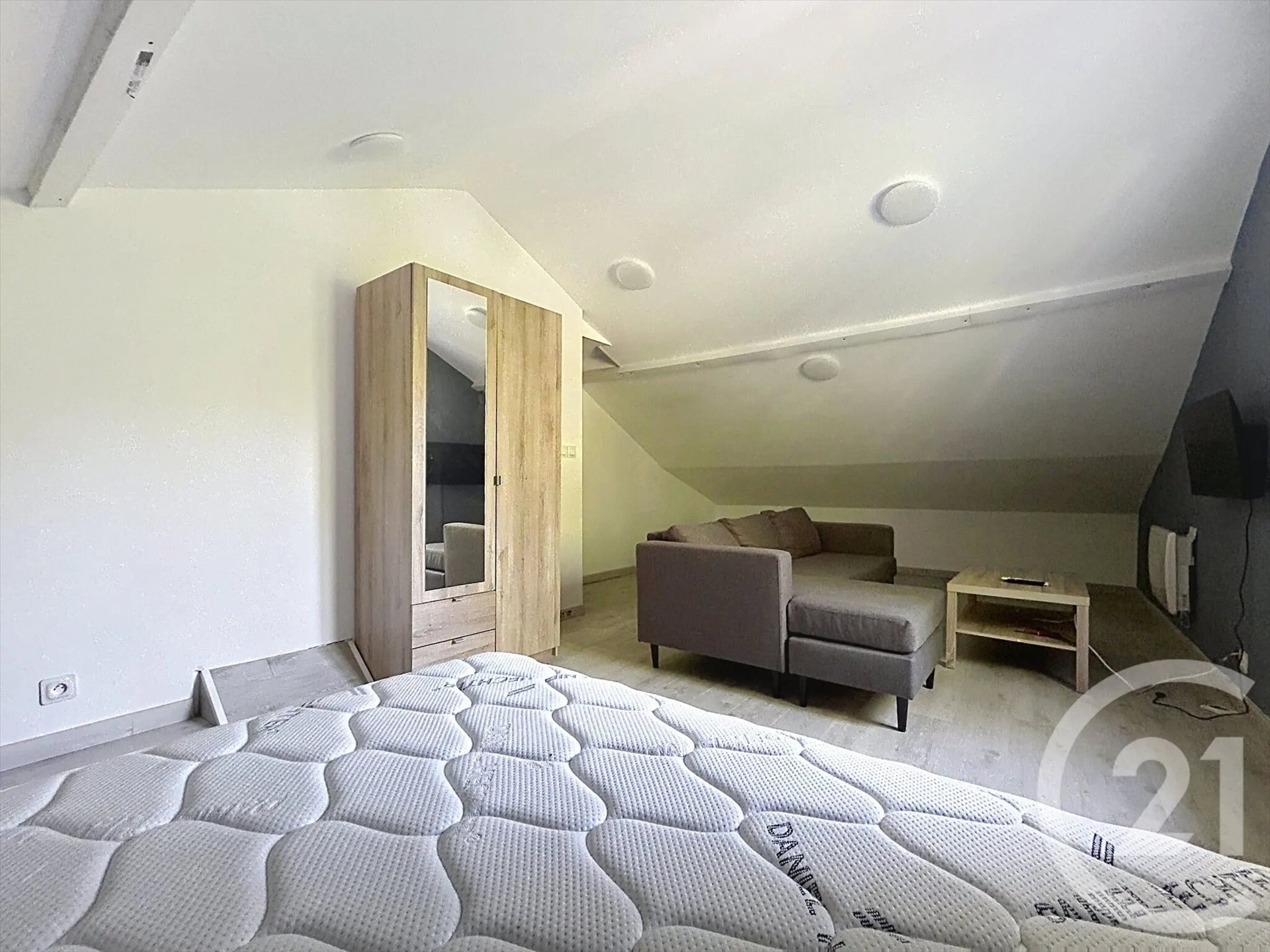 Appartement à louer, 22m², Angoulême