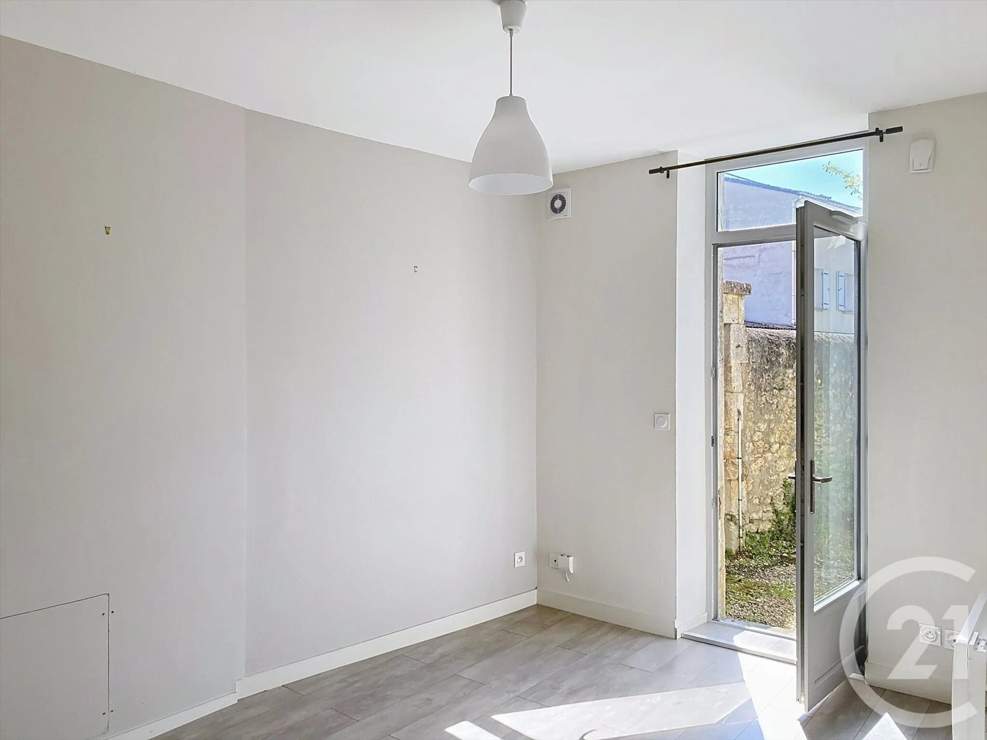 Appartement à louer, 27m², Angoulême