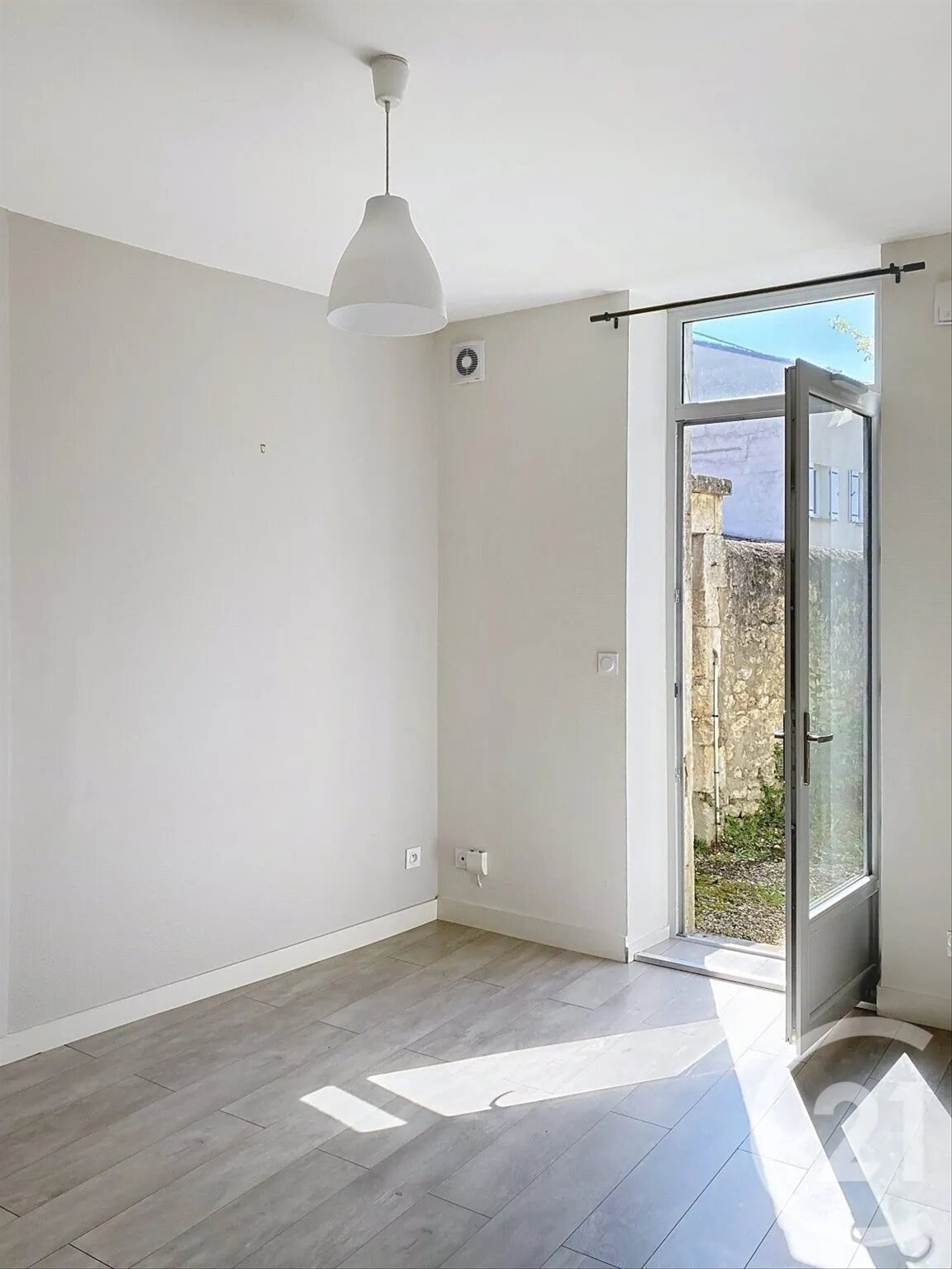 Appartement à louer, 27m², Angoulême