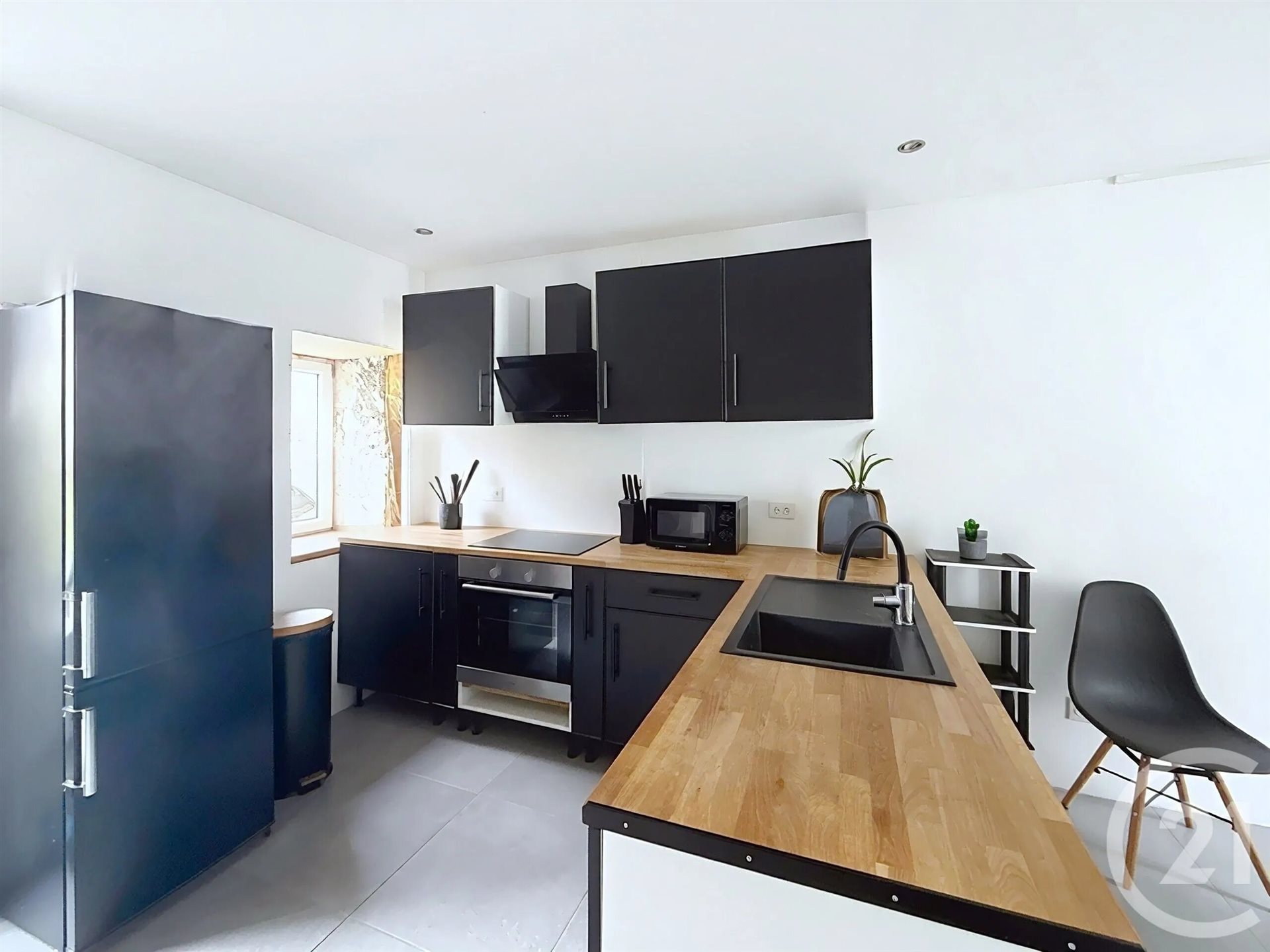 Maison à vendre, 102m², Hiersac