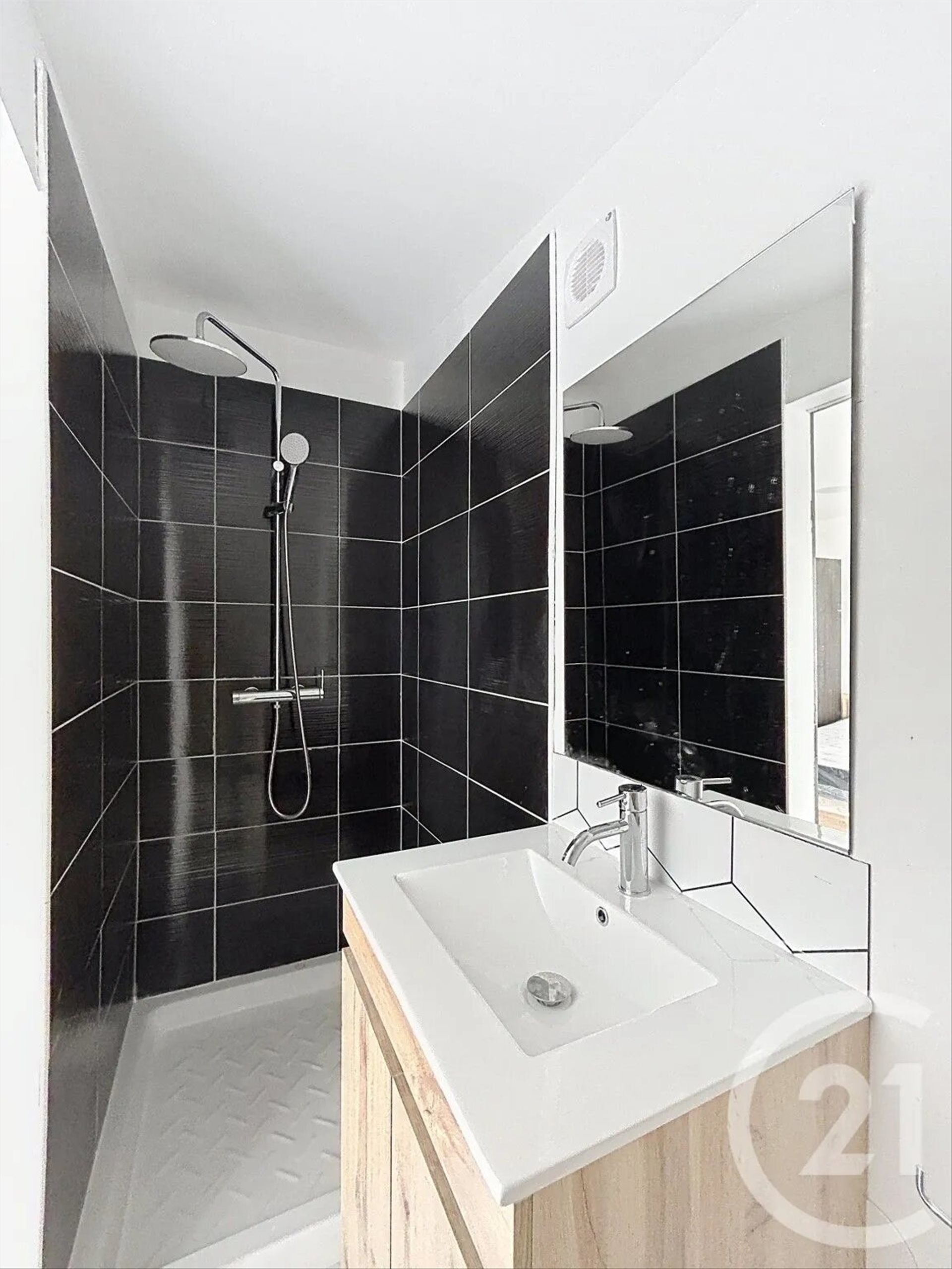 Appartement à louer, 14m², Angoulême