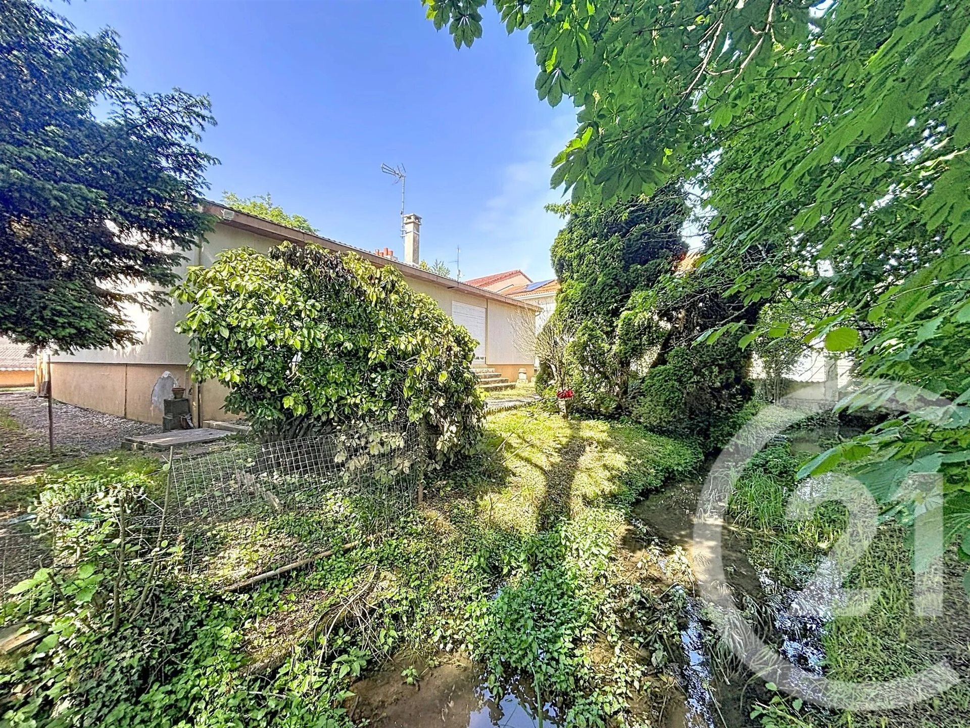 Maison à vendre, 115m², Gond-Pontouvre