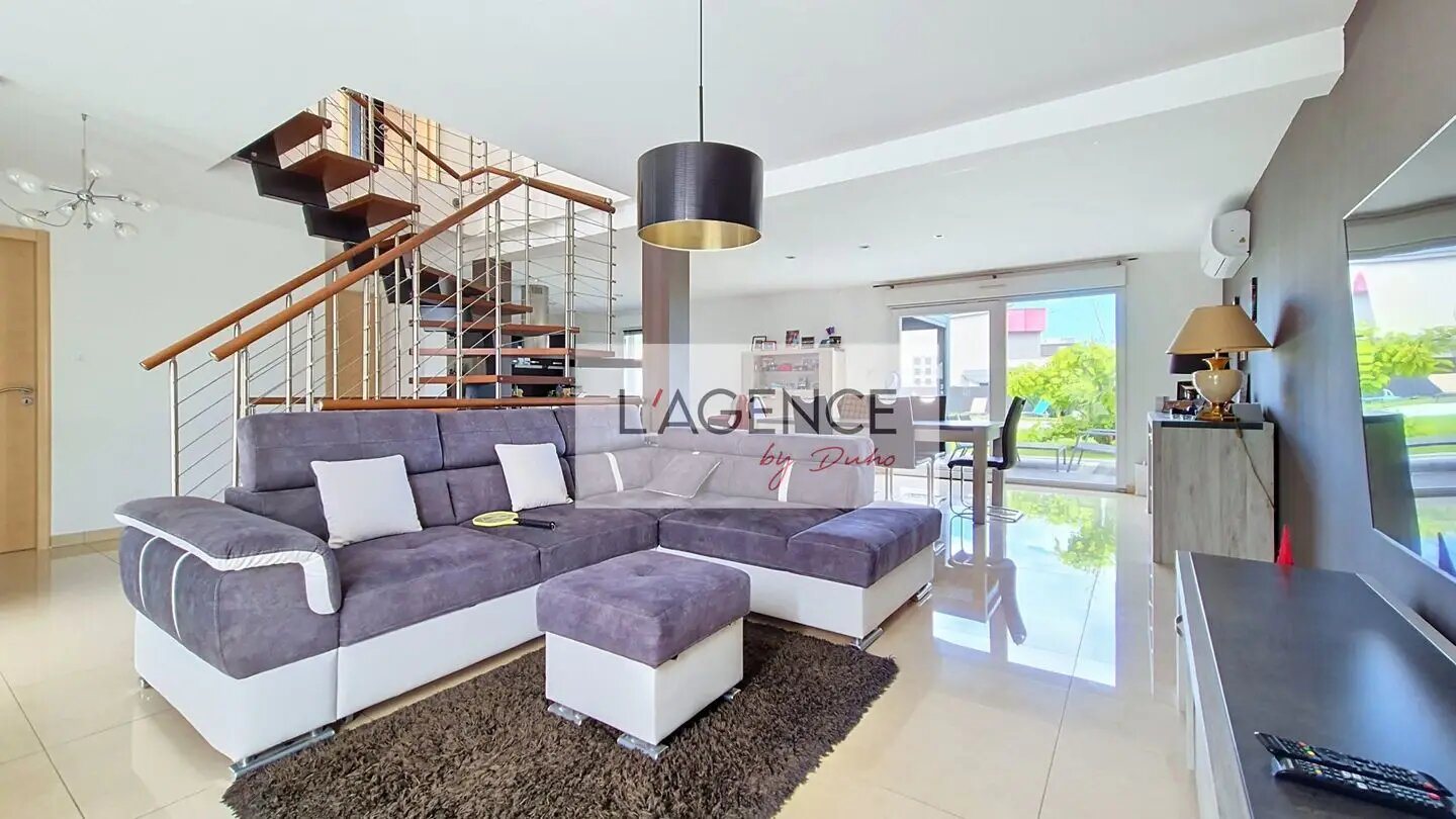 Maison à vendre, 144m², Vitry-sur-Orne
