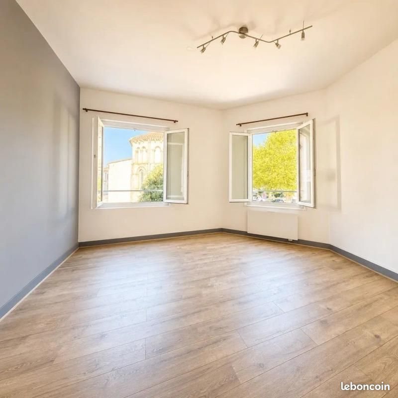 Maison à louer, 71m², Saint-Vivien-de-Médoc
