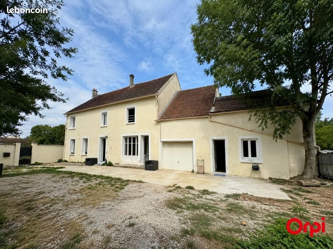 Maison à vendre, 79m², Verdelot
