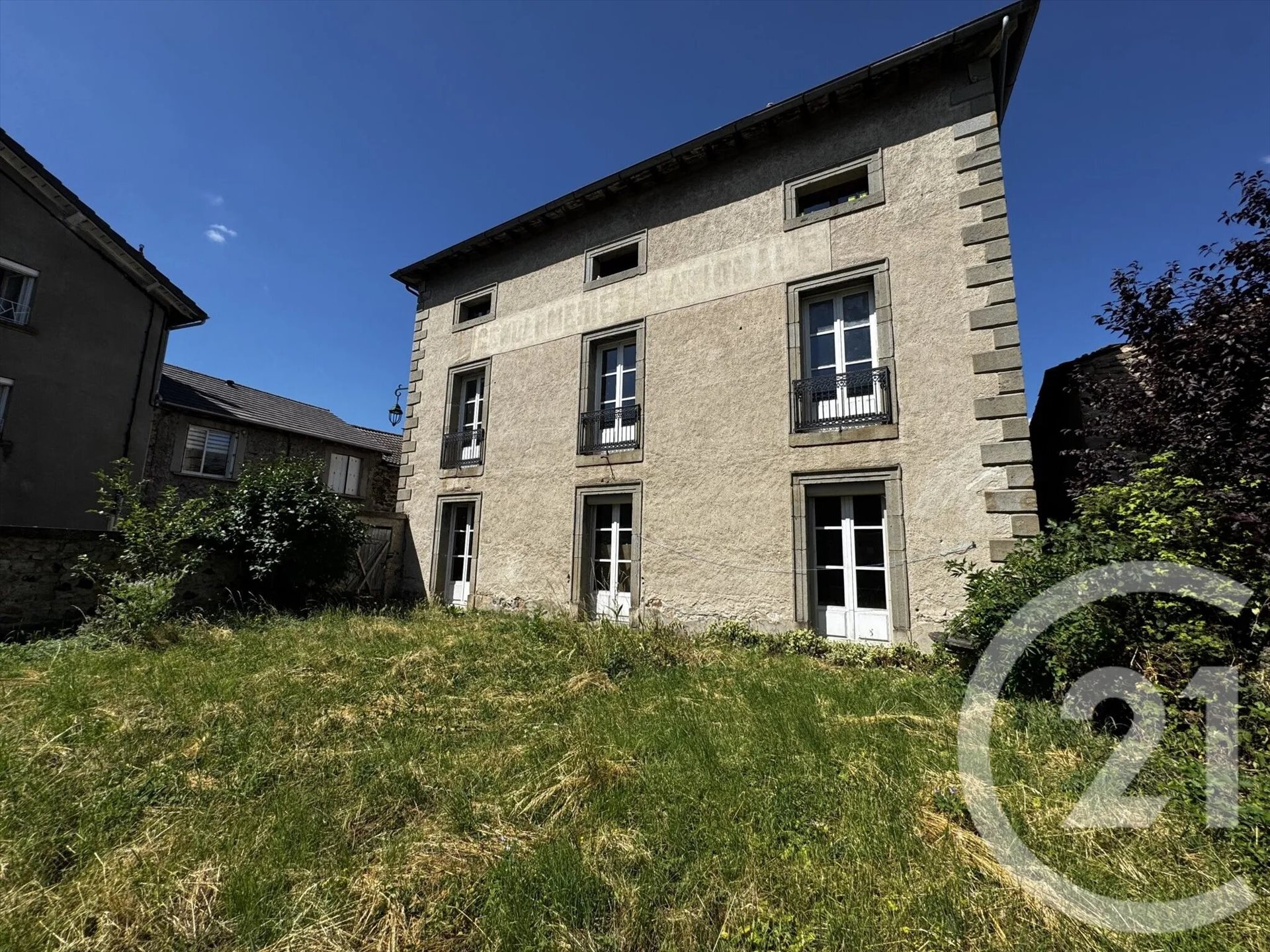 Maison à vendre, 330m², Saint-Julien-Chapteuil