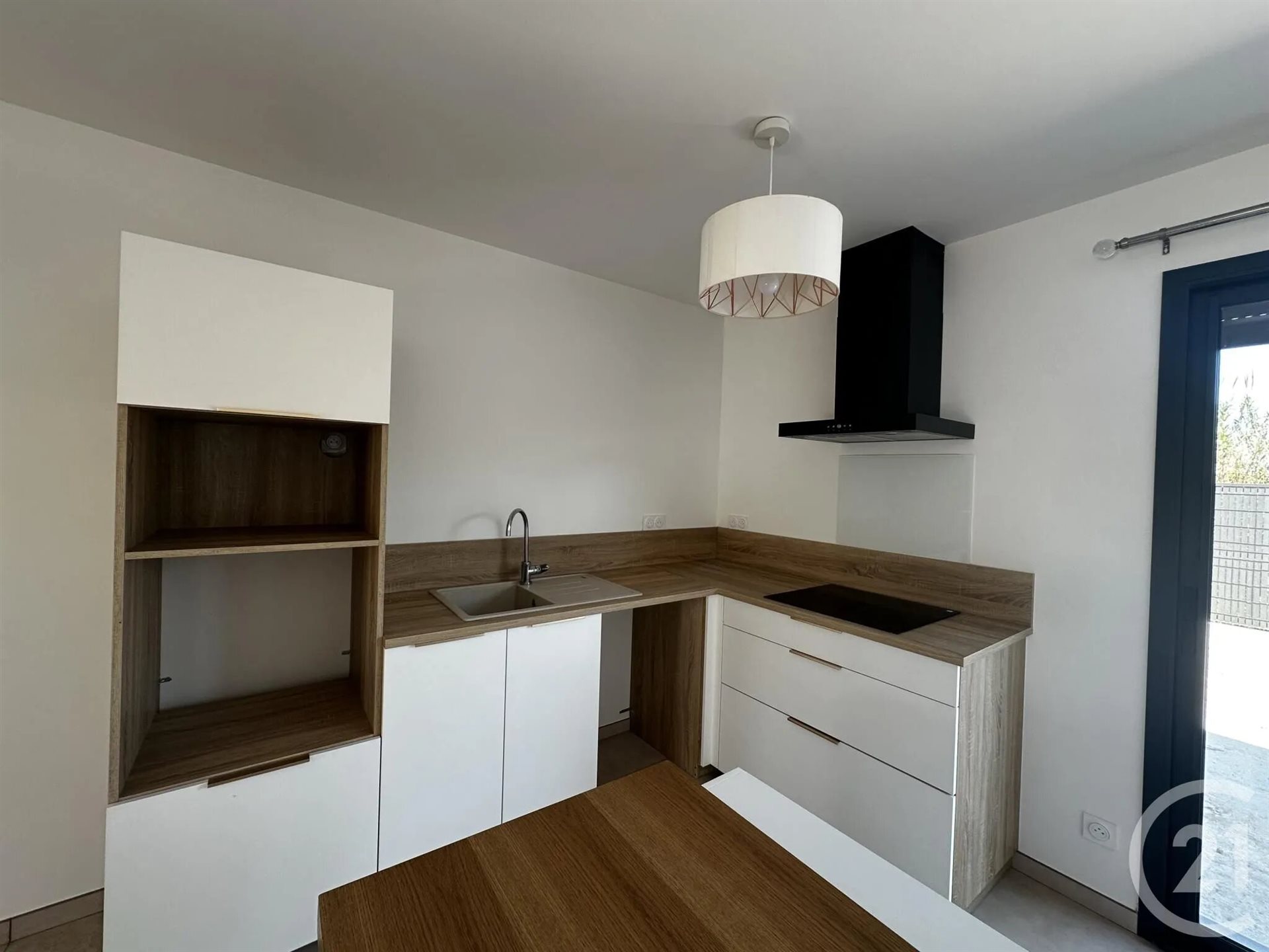 Maison à louer, 95m², Pia
