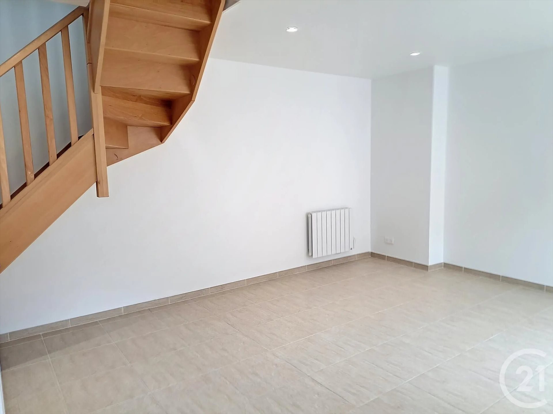 Maison à louer, 53m², Longueville