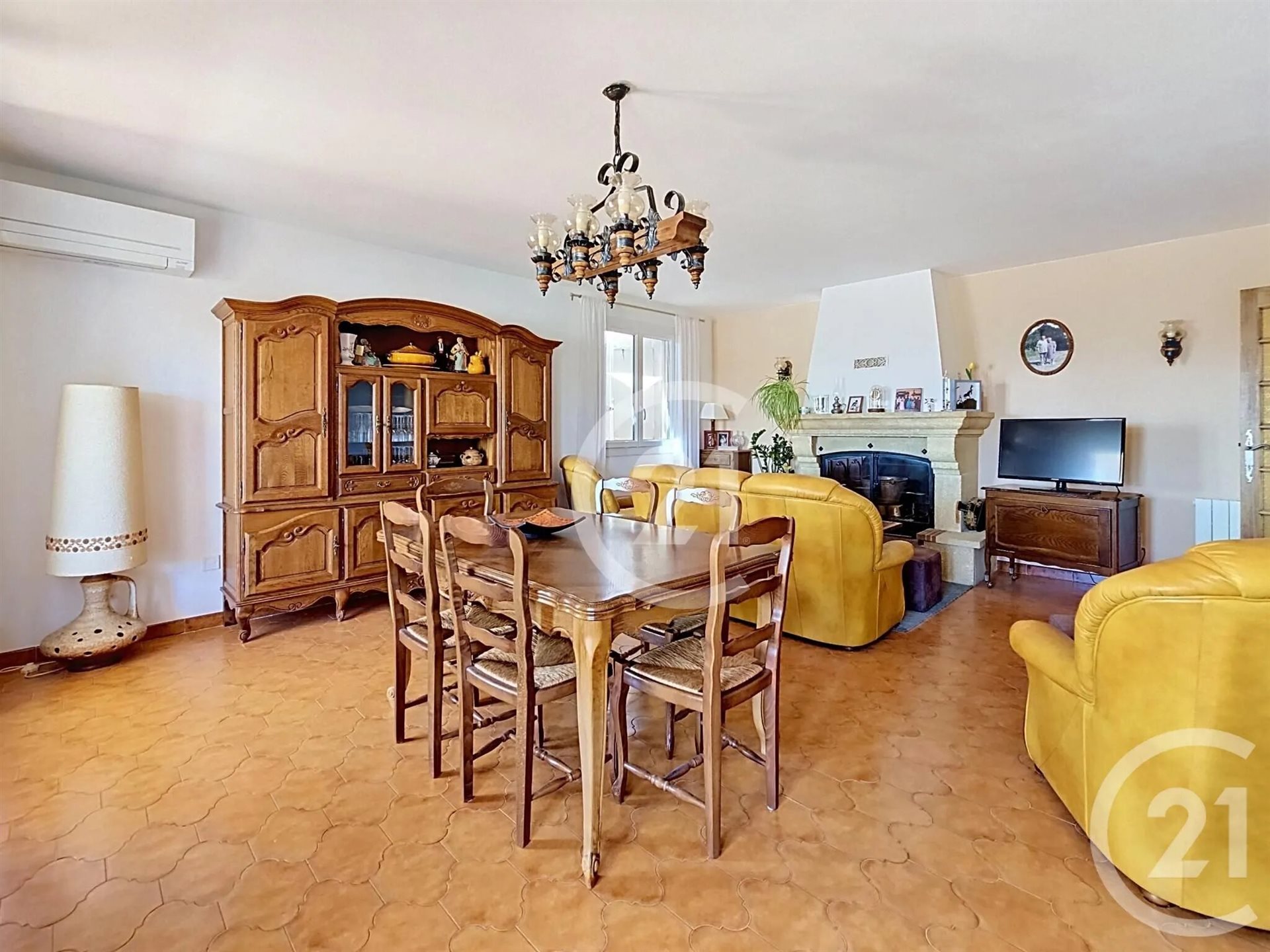 Maison à vendre, 165m², Aureille