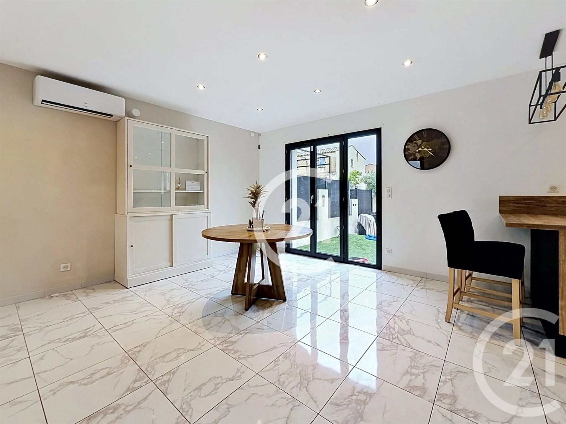 Maison à vendre, 76m², Arles