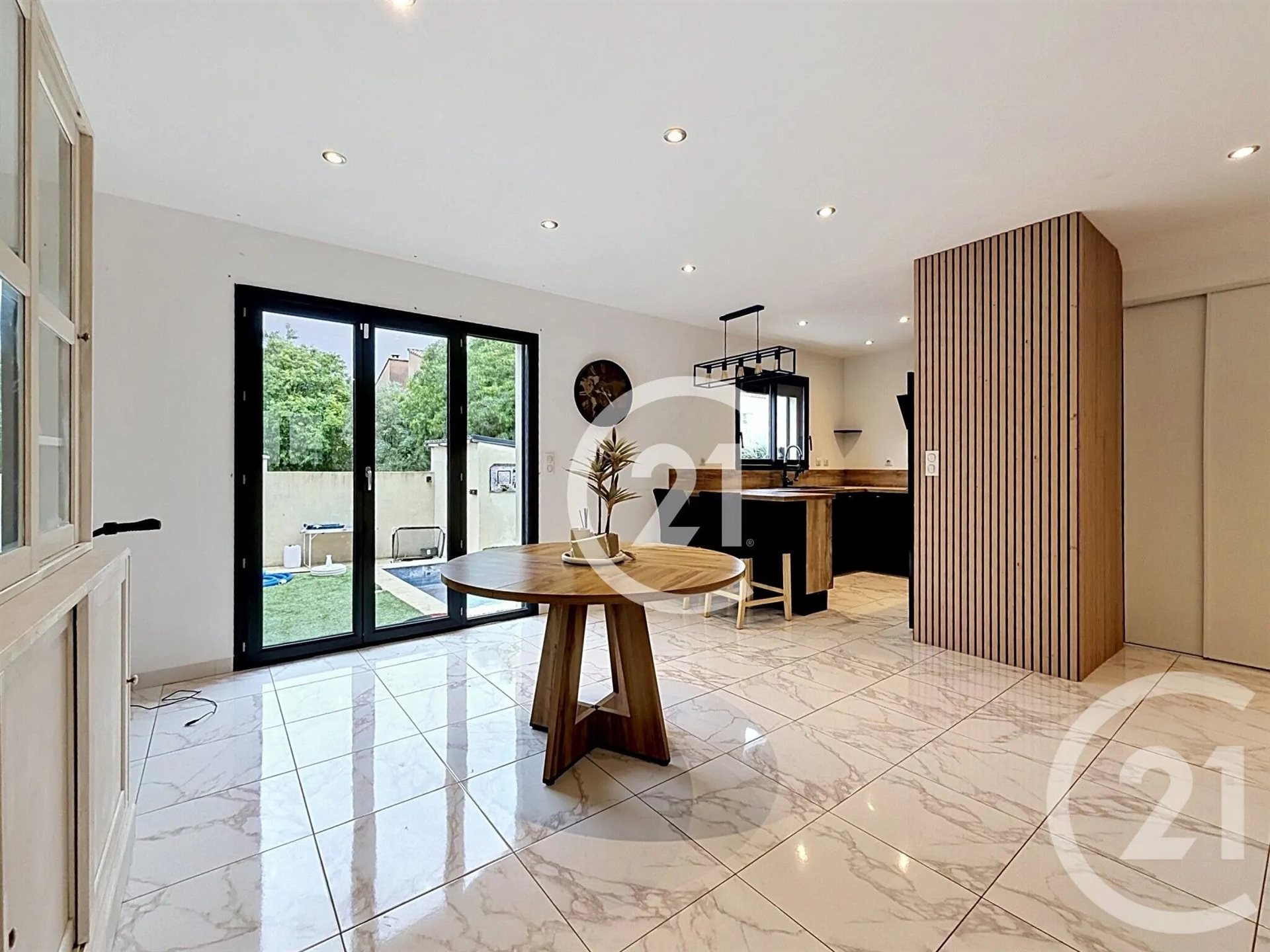 Maison à vendre, 76m², Arles