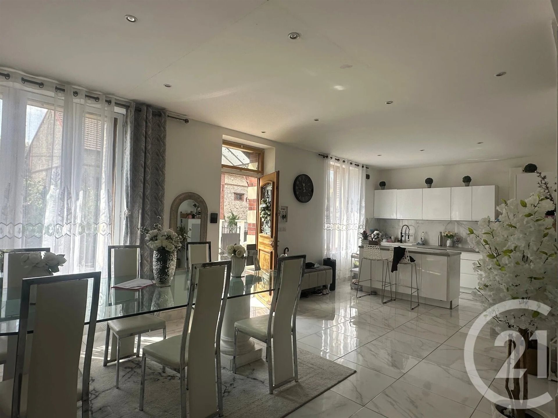 Maison à vendre, 126m², Beton-Bazoches