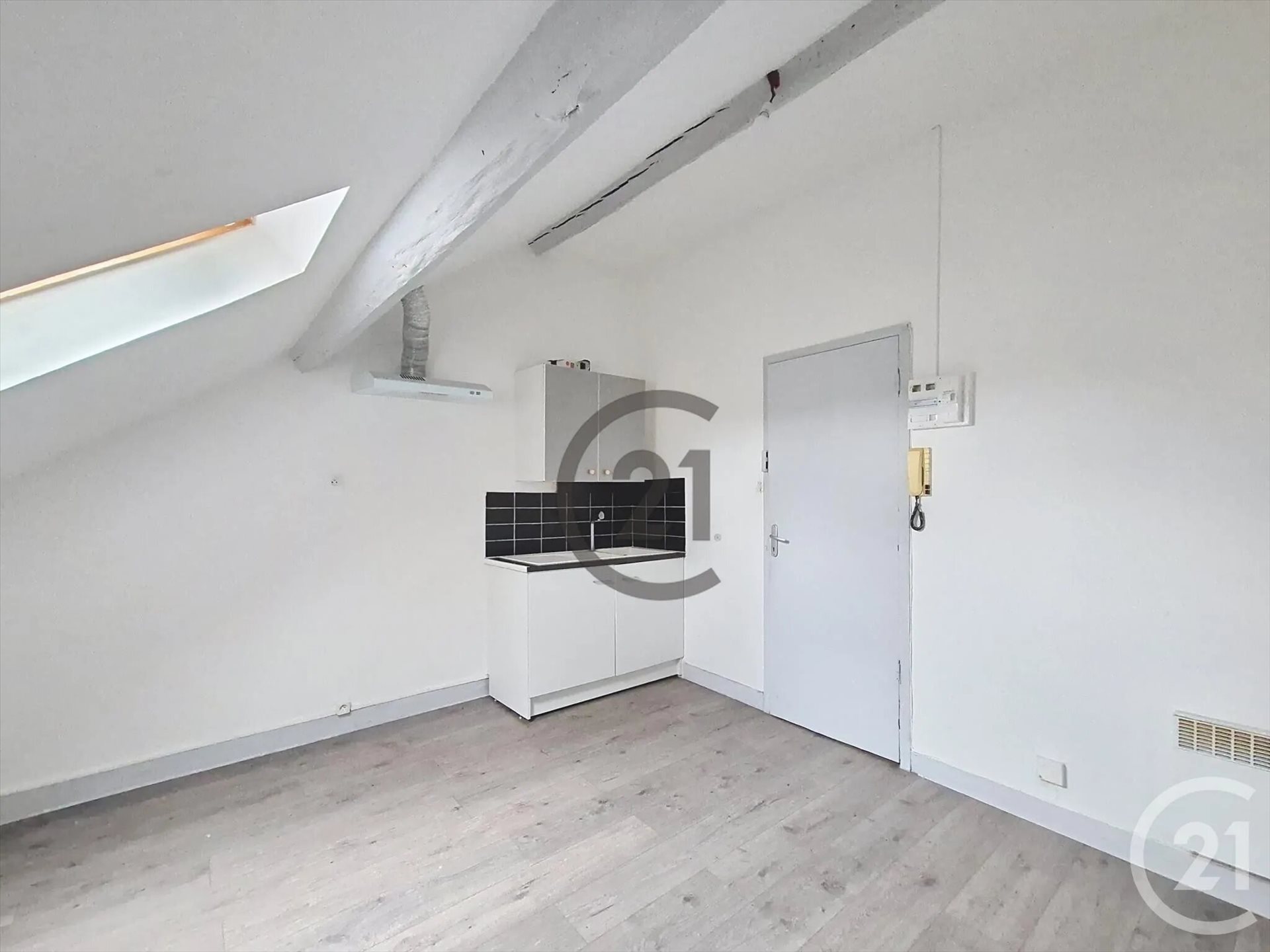 Appartement à louer, 18m², Montereau-Fault-Yonne