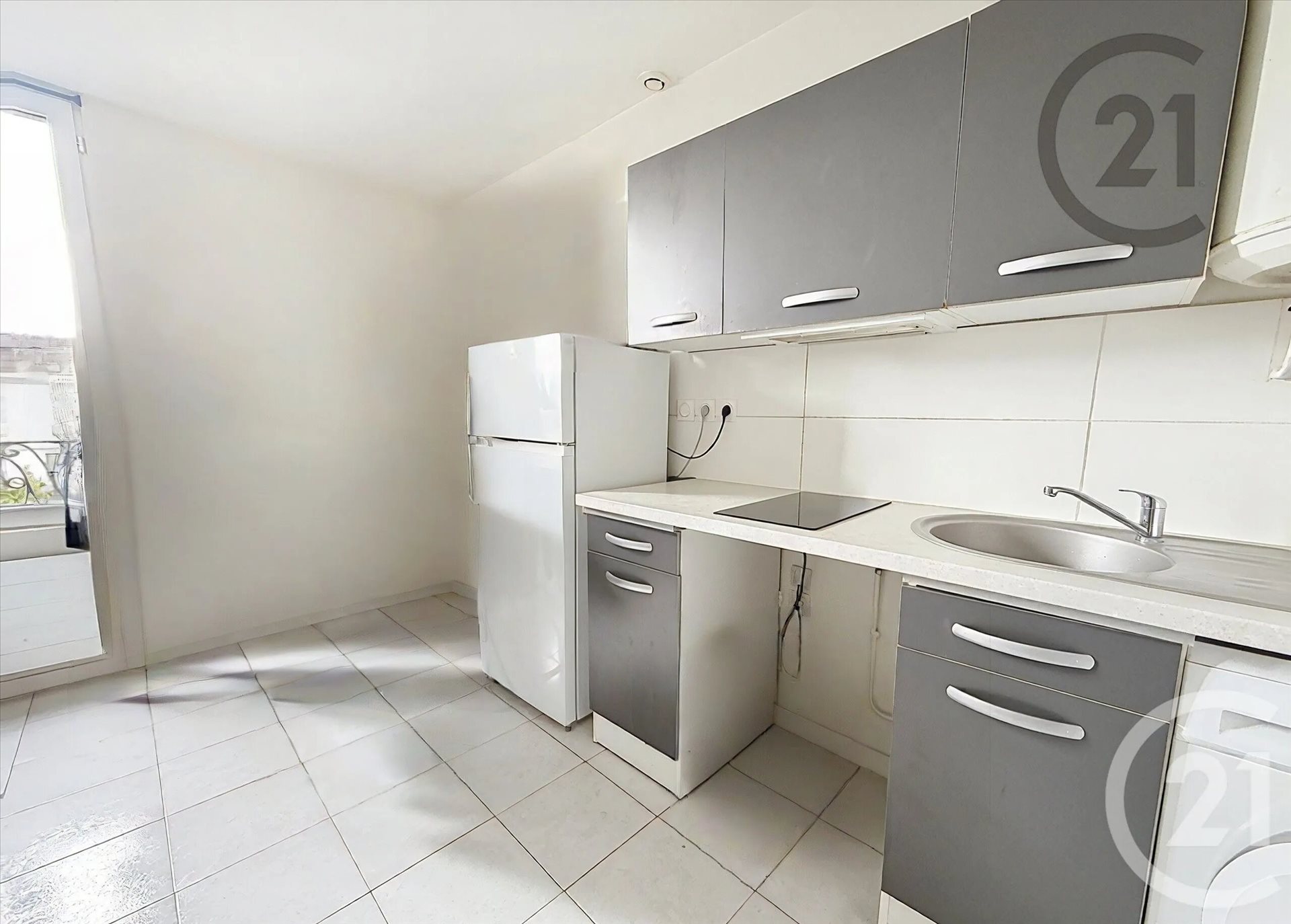 Appartement à louer, 22m², Montereau-Fault-Yonne