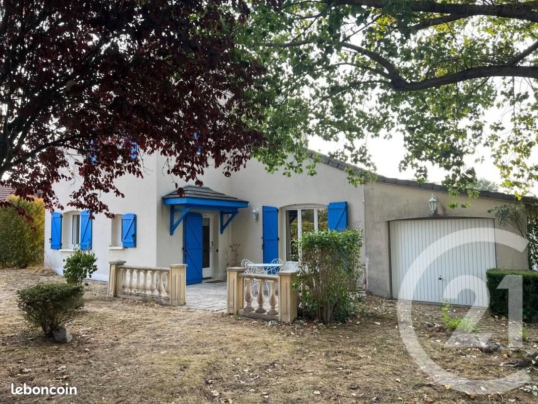 Maison à vendre, 110m², Lignerolles