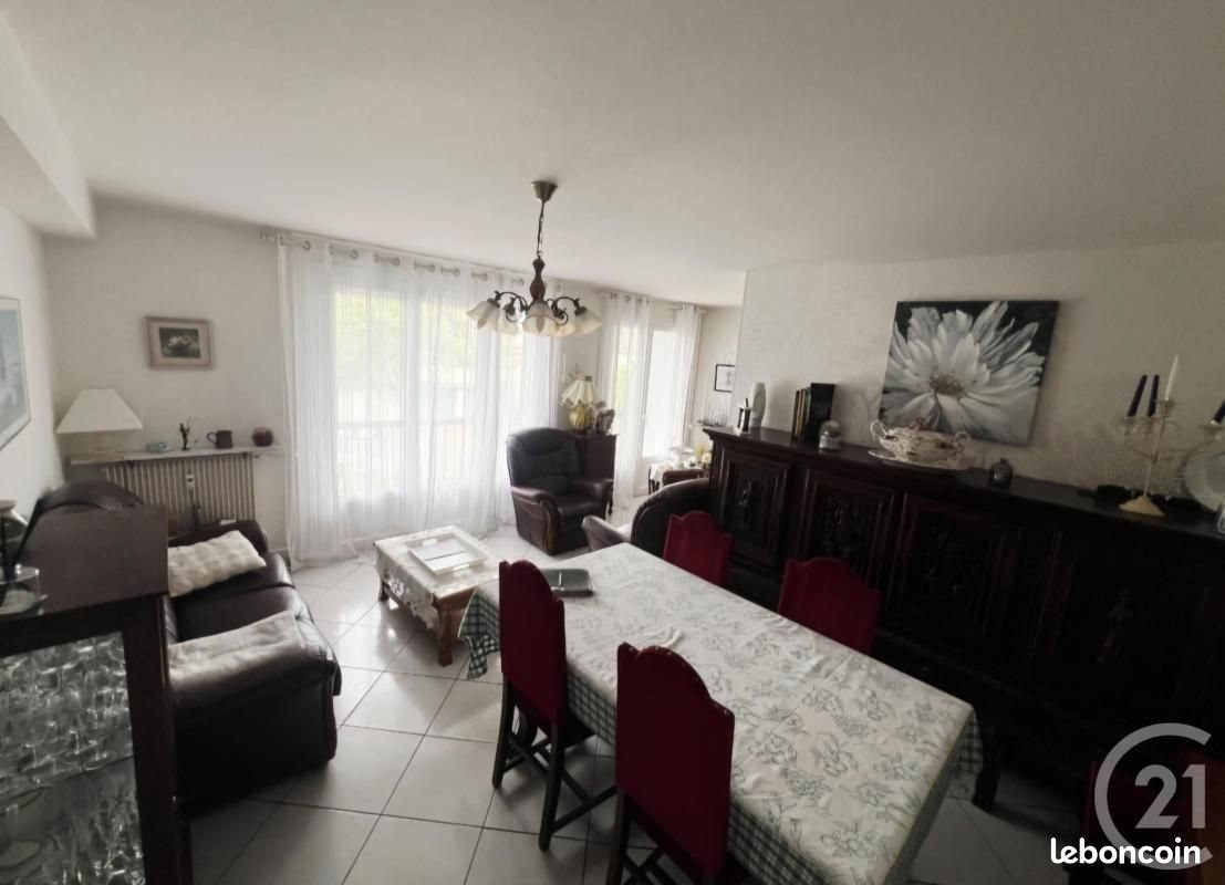 Appartement à vendre, 73m², Montluçon