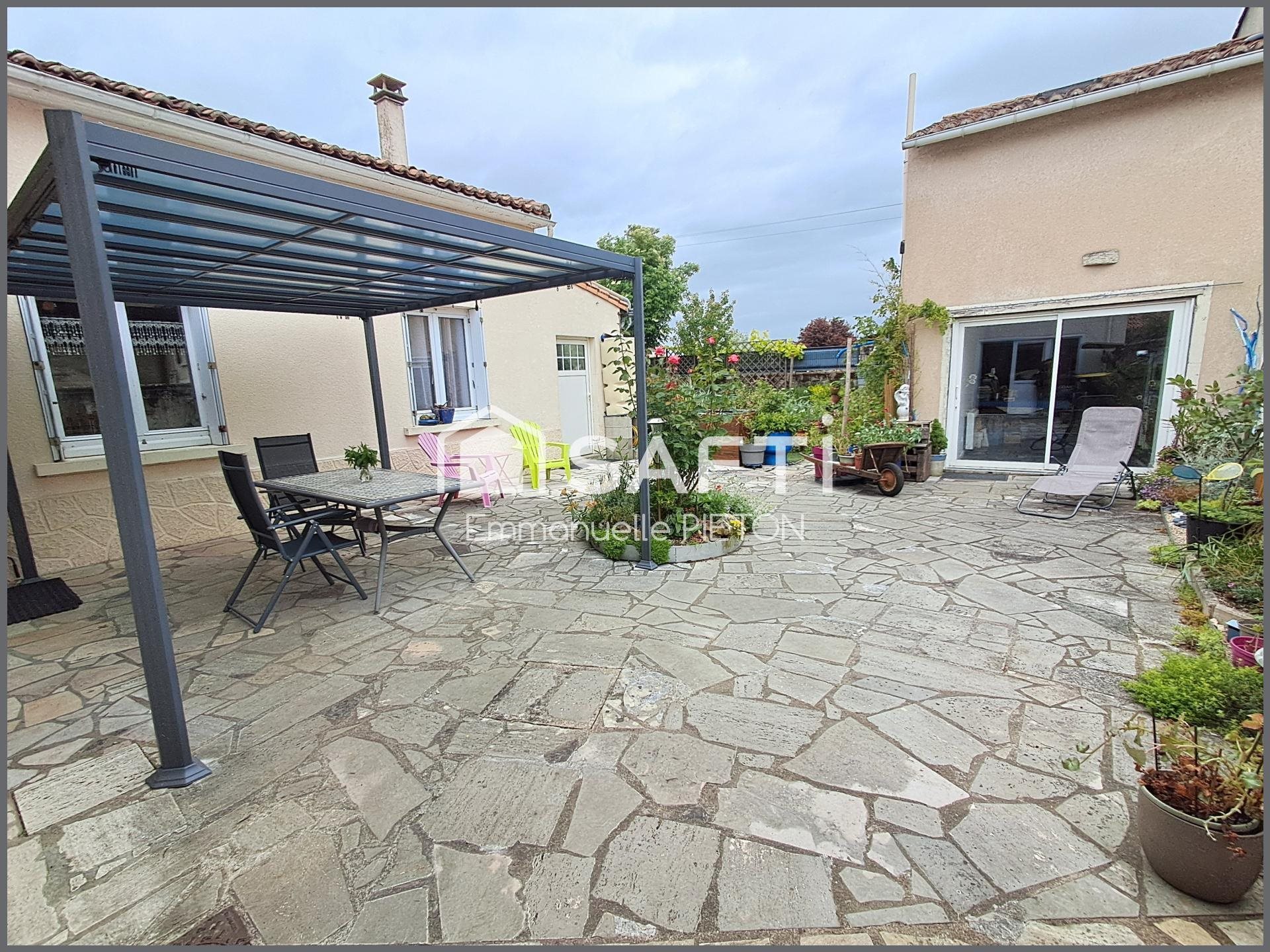 Maison à vendre, 110m², Yversay