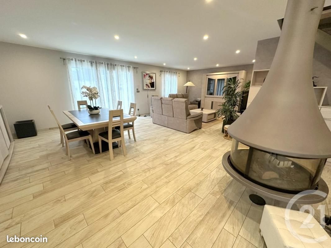 Maison à vendre, 161m², Saint-Maurice-de-Gourdans