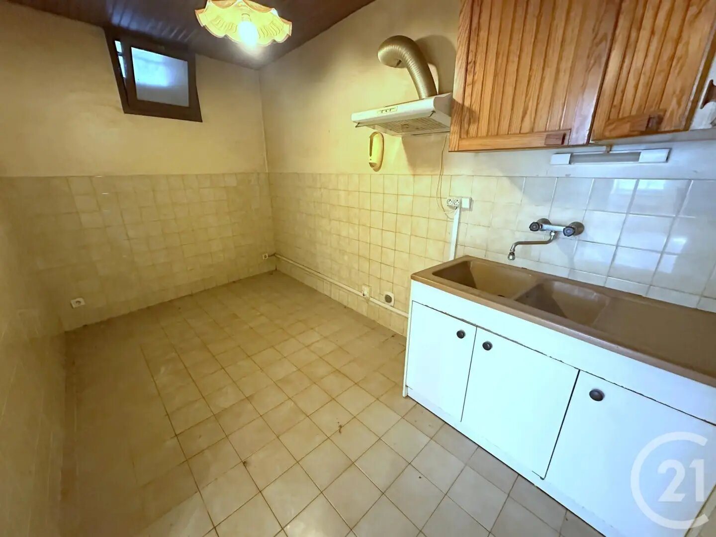 Maison à vendre, 94m², Villieu-Loyes-Mollon