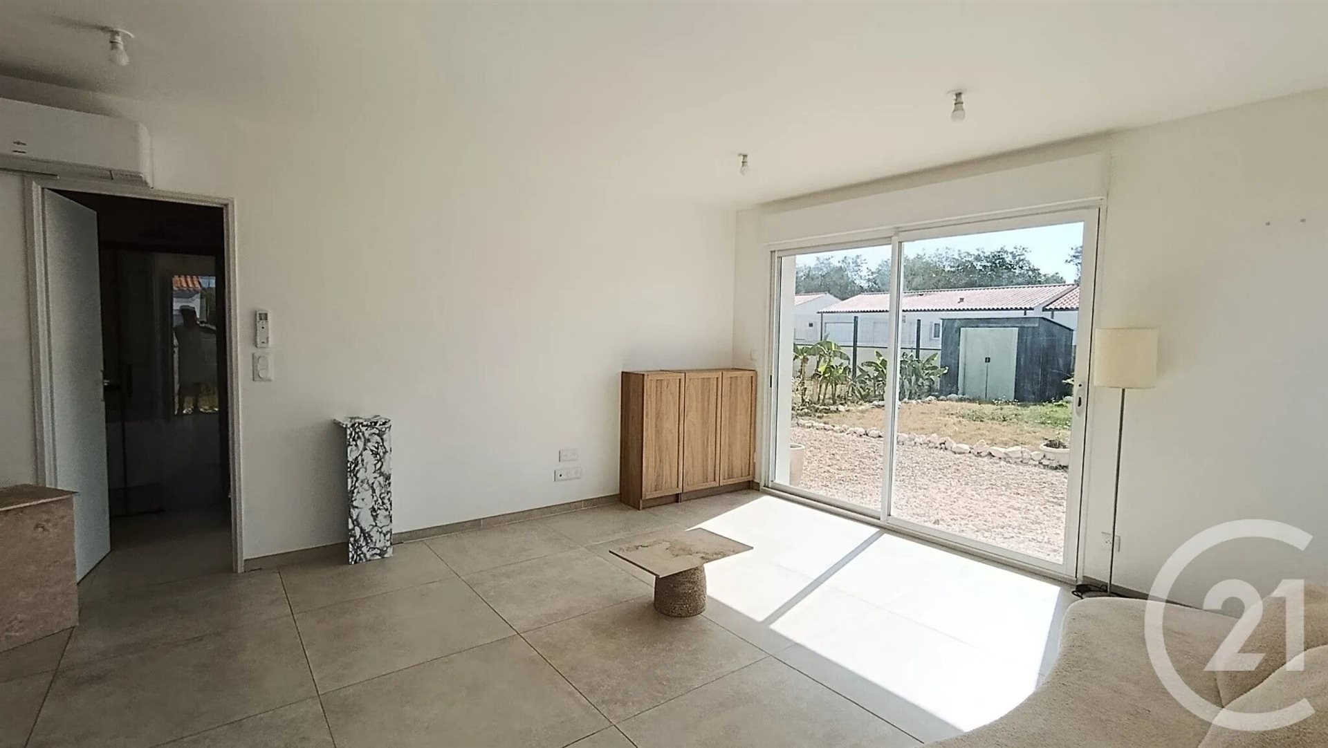 Maison à louer, 65m², Semussac