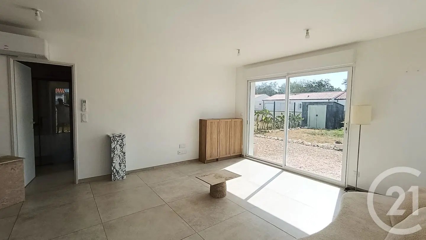 Maison à louer, 65m², Semussac