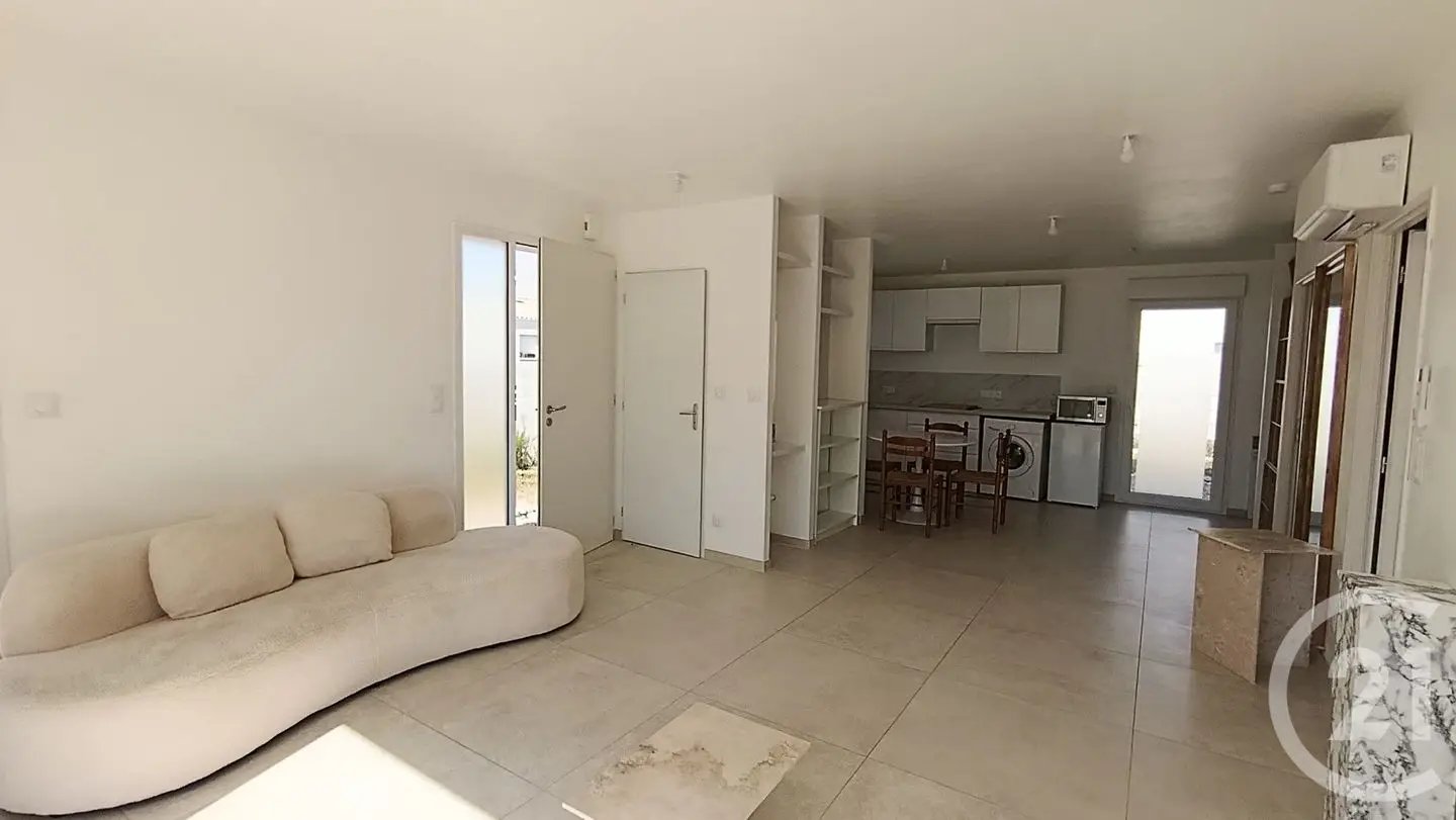 Maison à louer, 65m², Semussac
