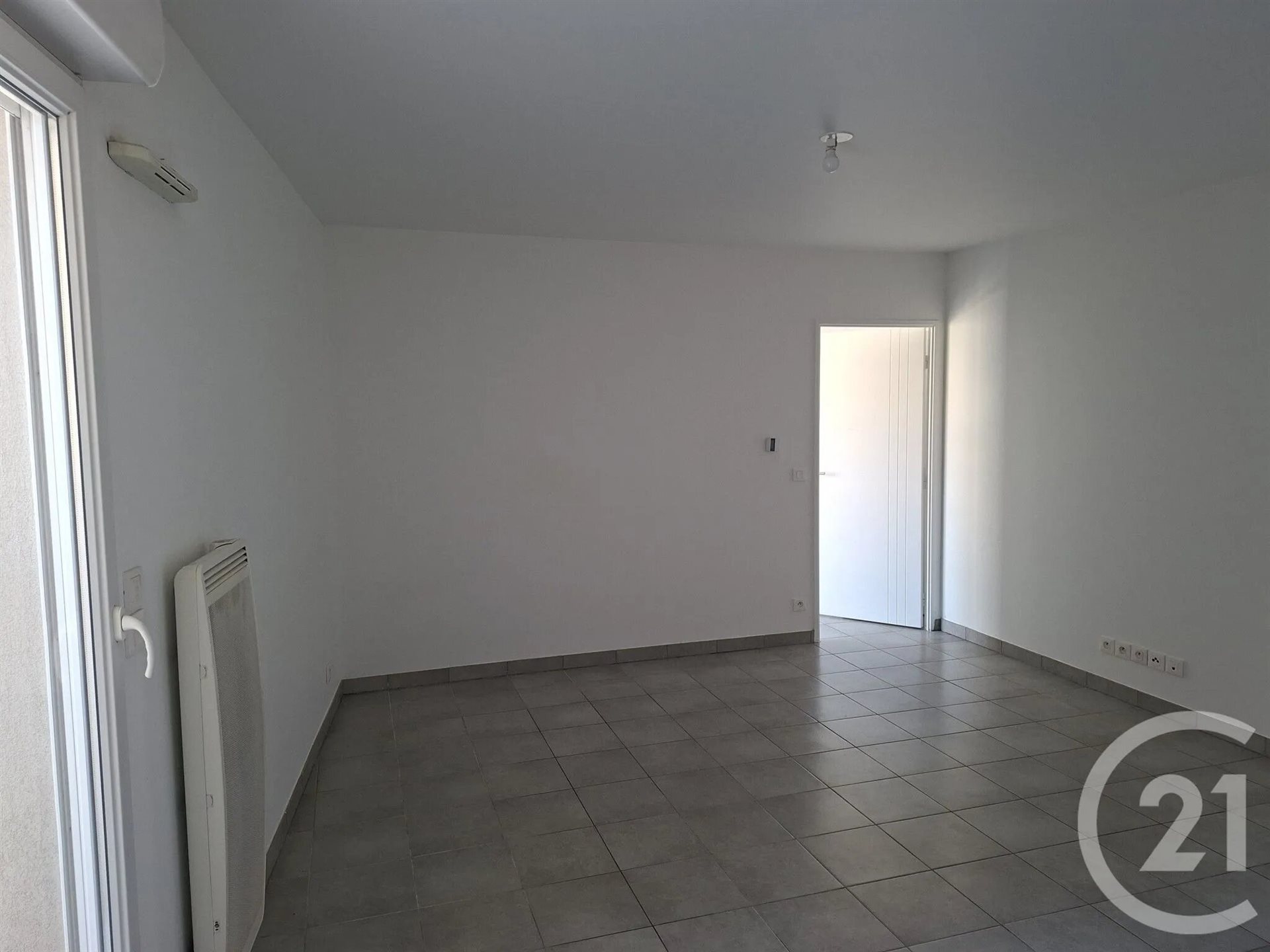 Appartement à louer, 38m², Saint-Laurent-du-Var