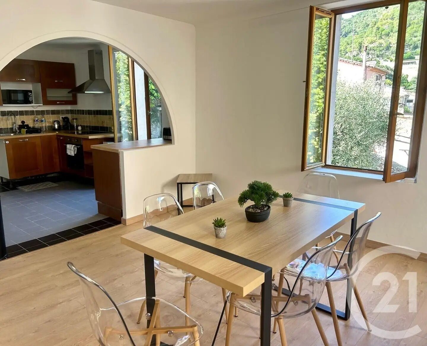 Appartement à louer, 101m², Saint-Jeannet