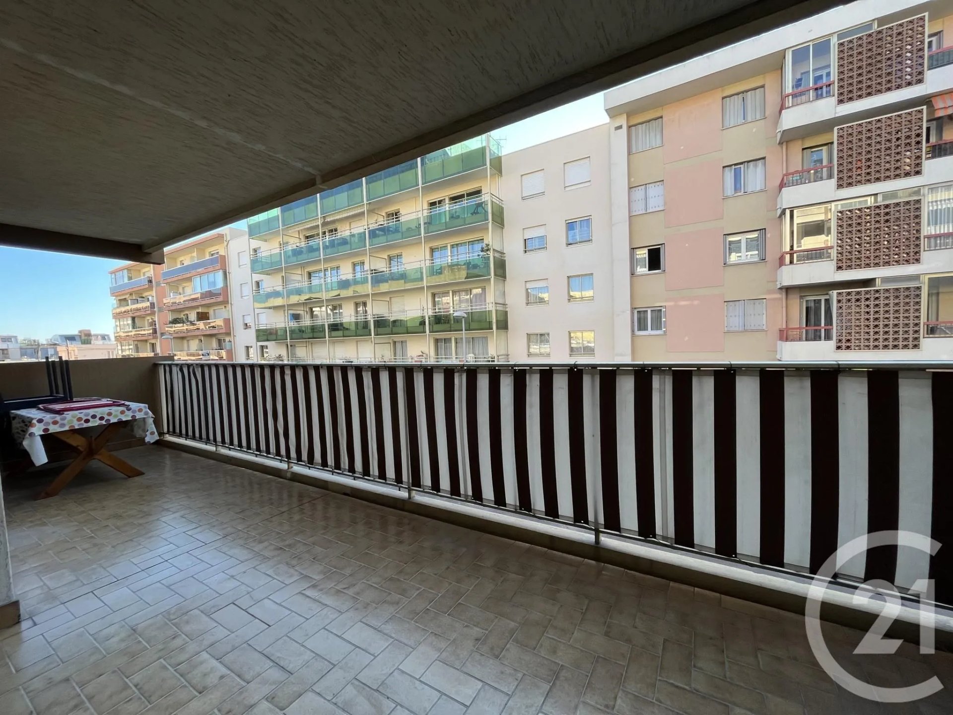 Appartement à louer, 58m², Saint-Laurent-du-Var