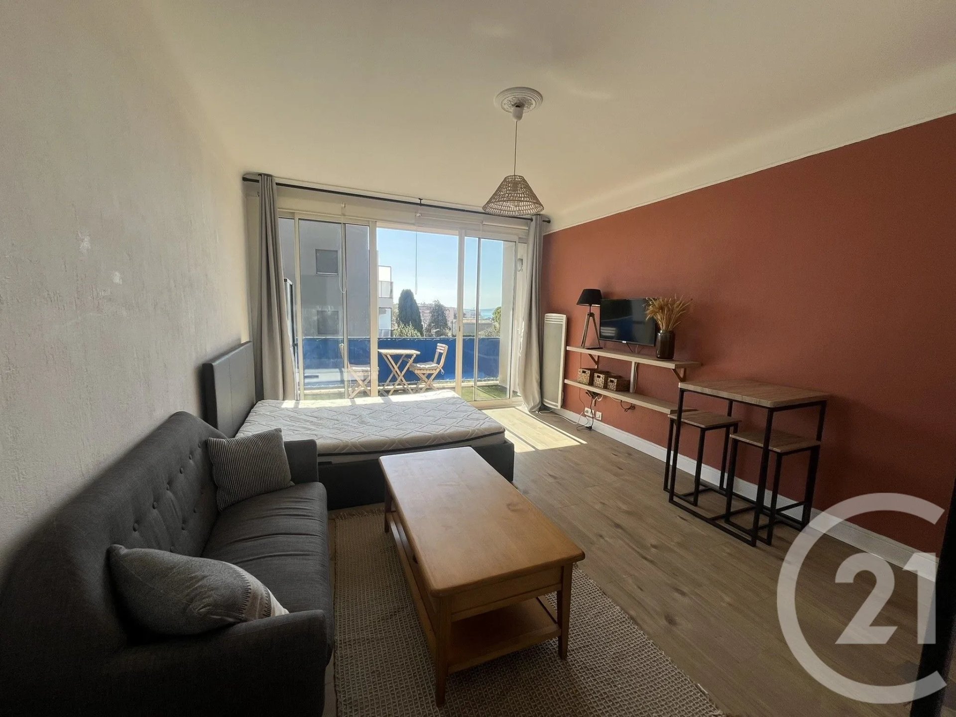 Appartement à louer, 27m², Cagnes-sur-Mer