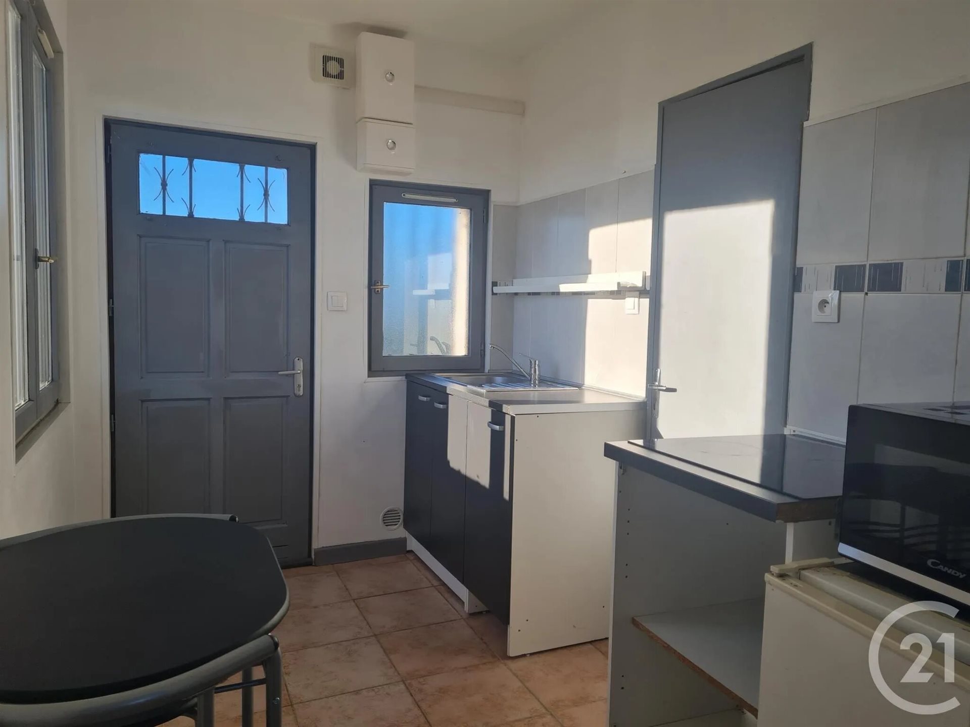 Appartement à louer, 19m², Rognac