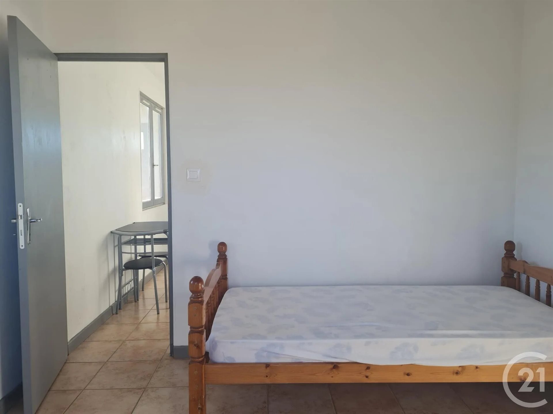 Appartement à louer, 19m², Rognac