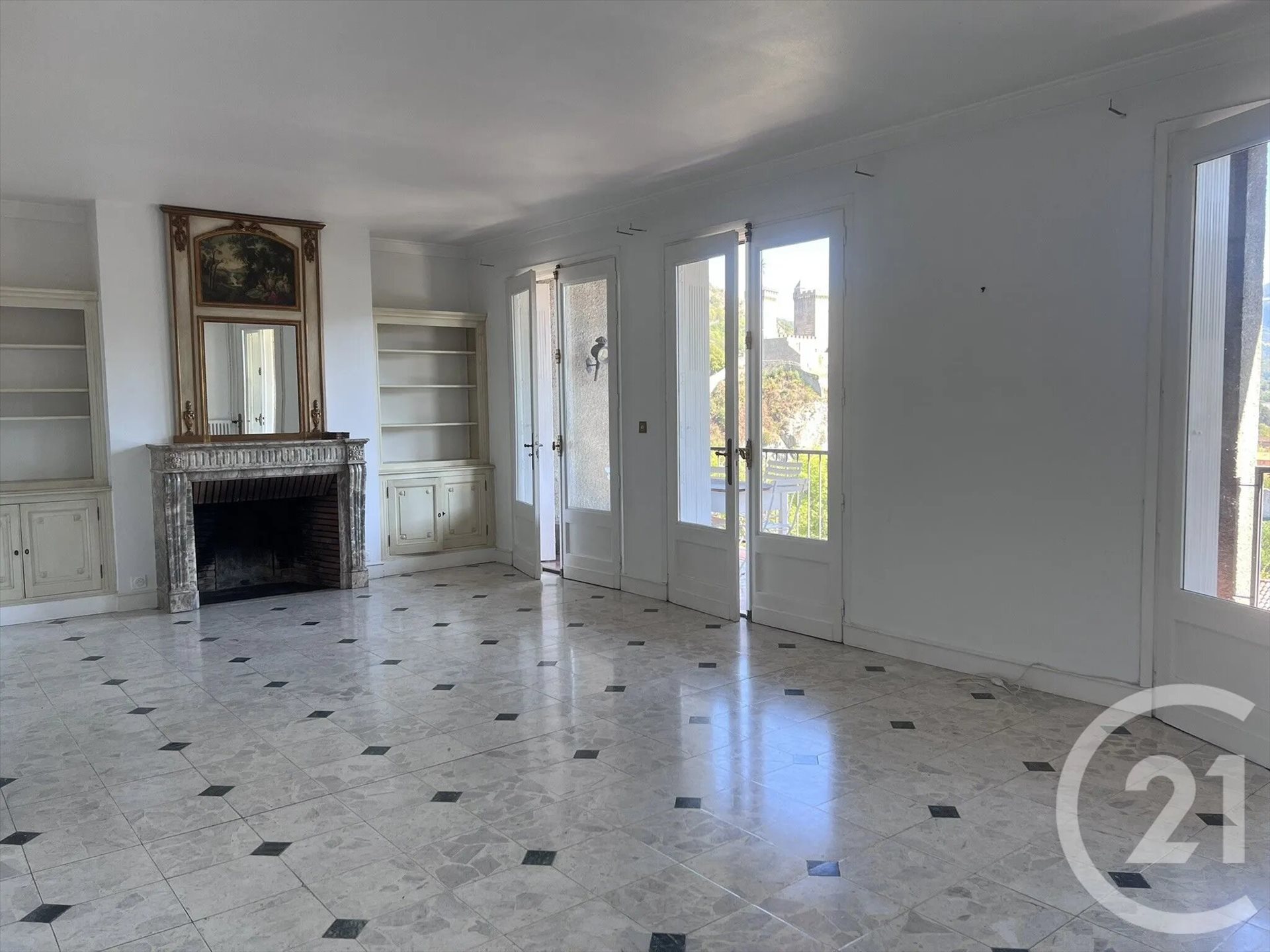 Appartement à louer, 110m², Foix