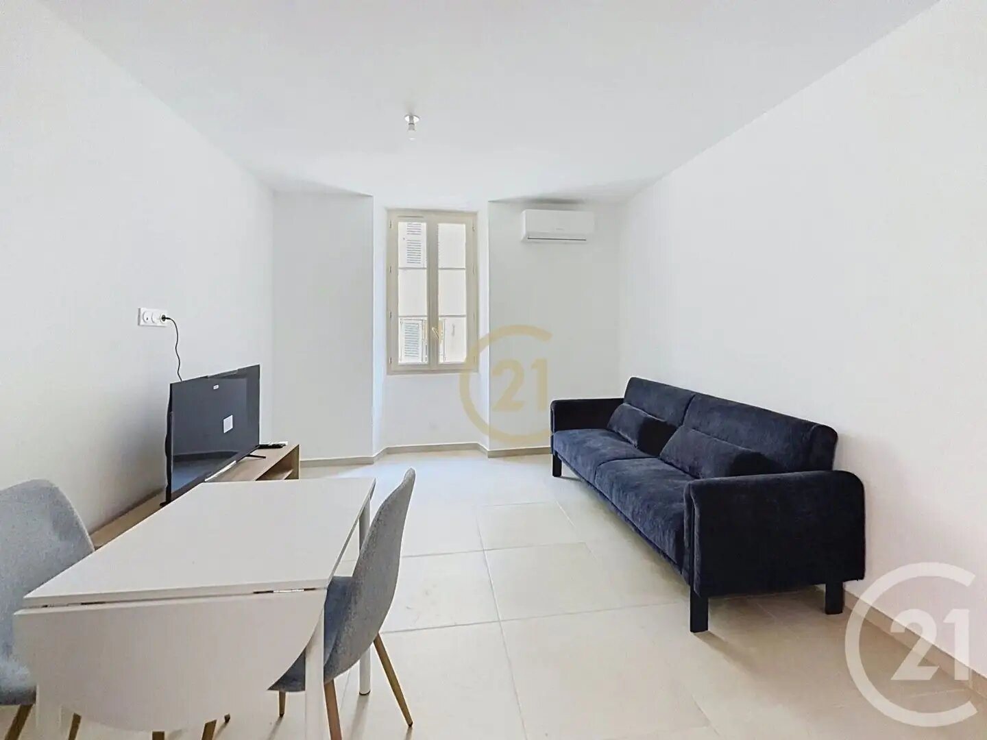 Appartement à louer, 34m², Vallauris