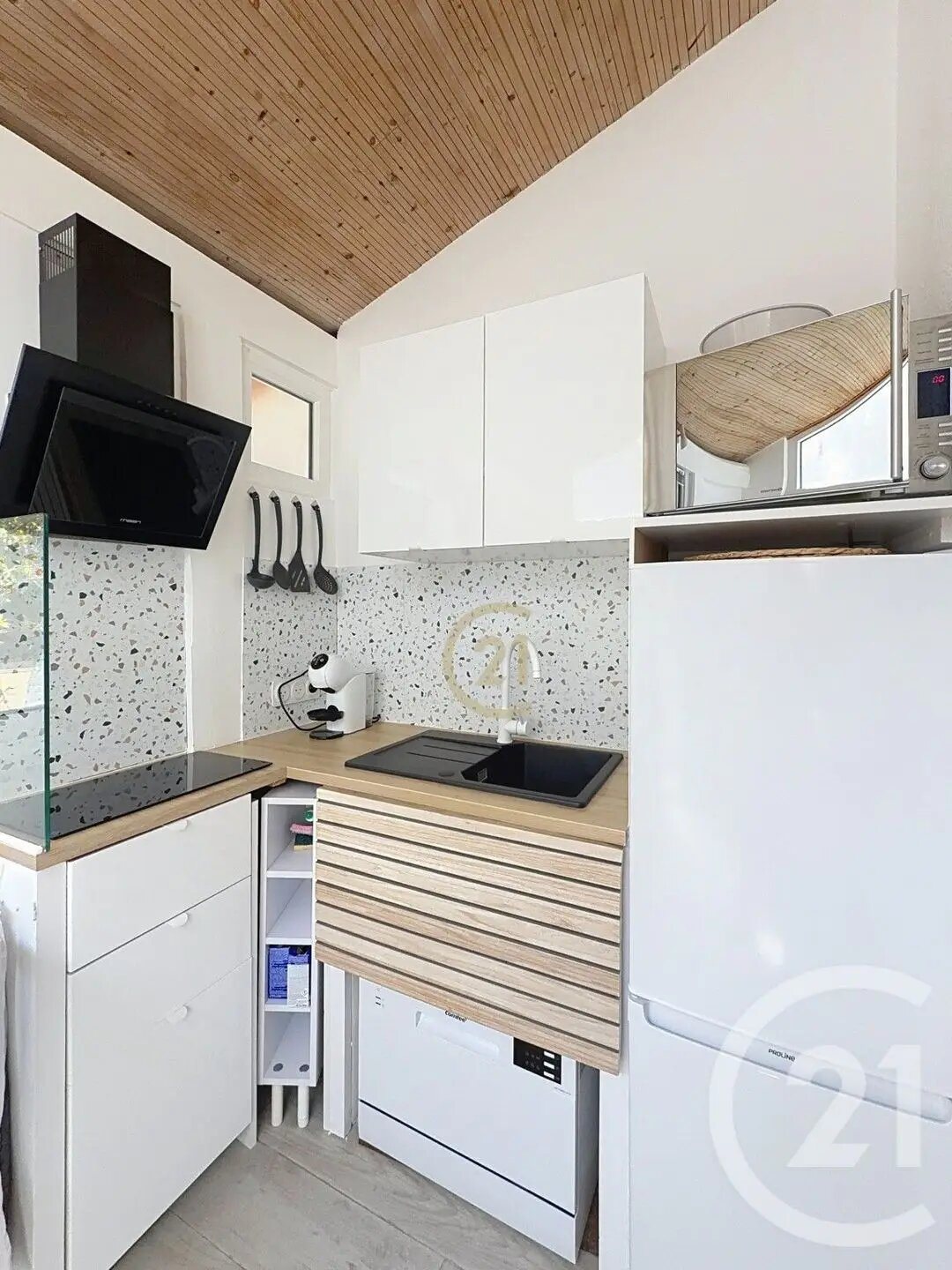 Appartement à louer, 22m², Antibes