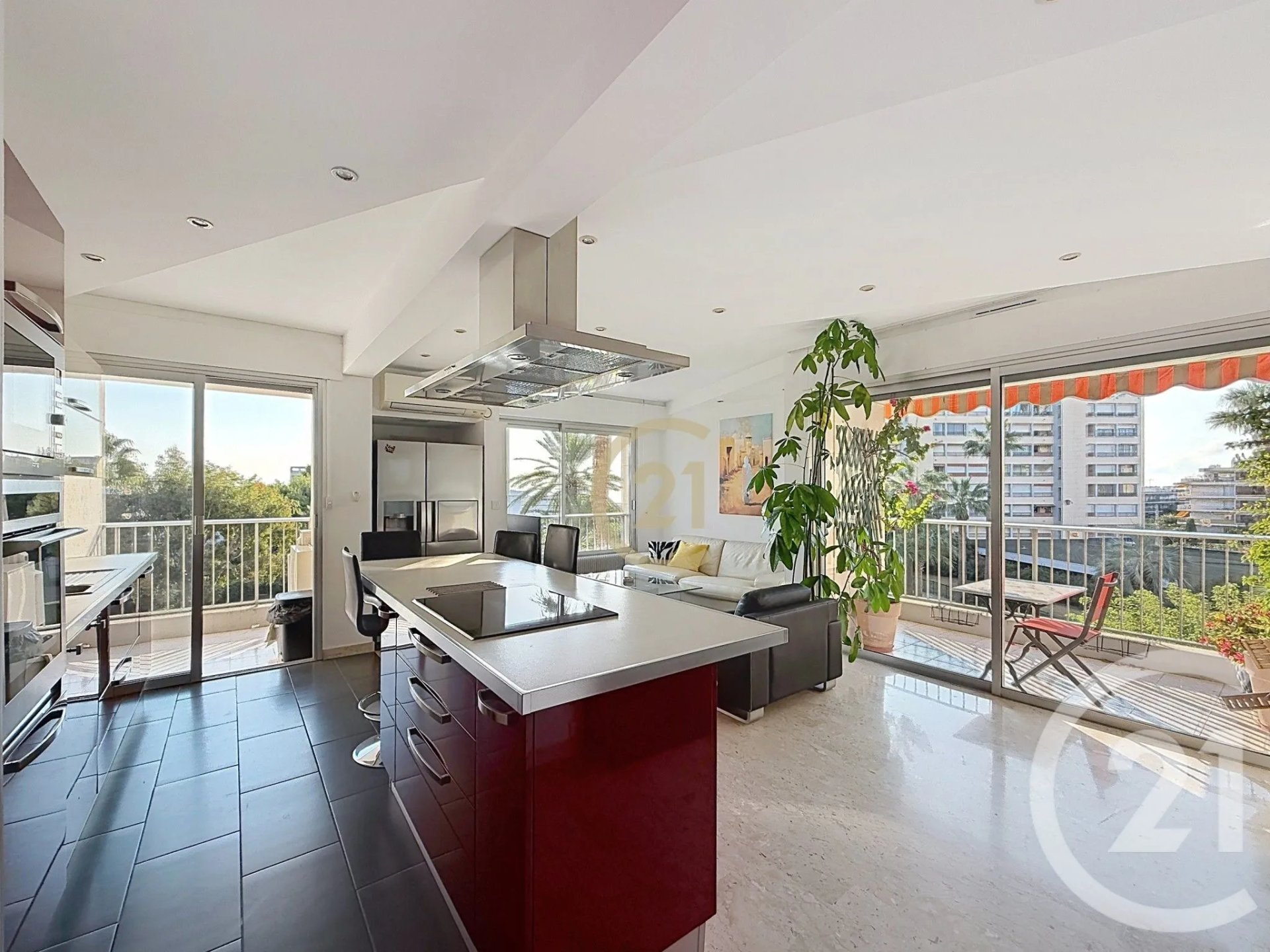 Appartement à louer, 73m², Antibes