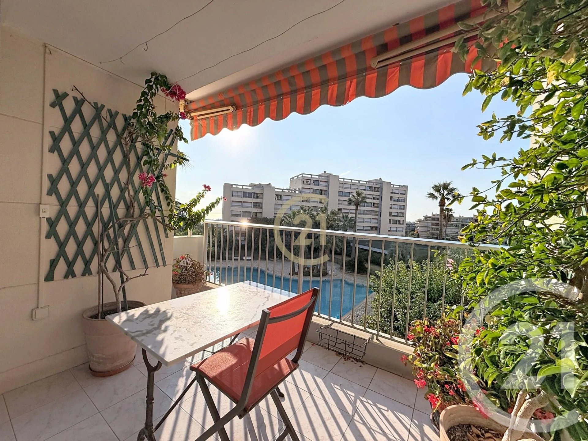 Appartement à louer, 73m², Antibes