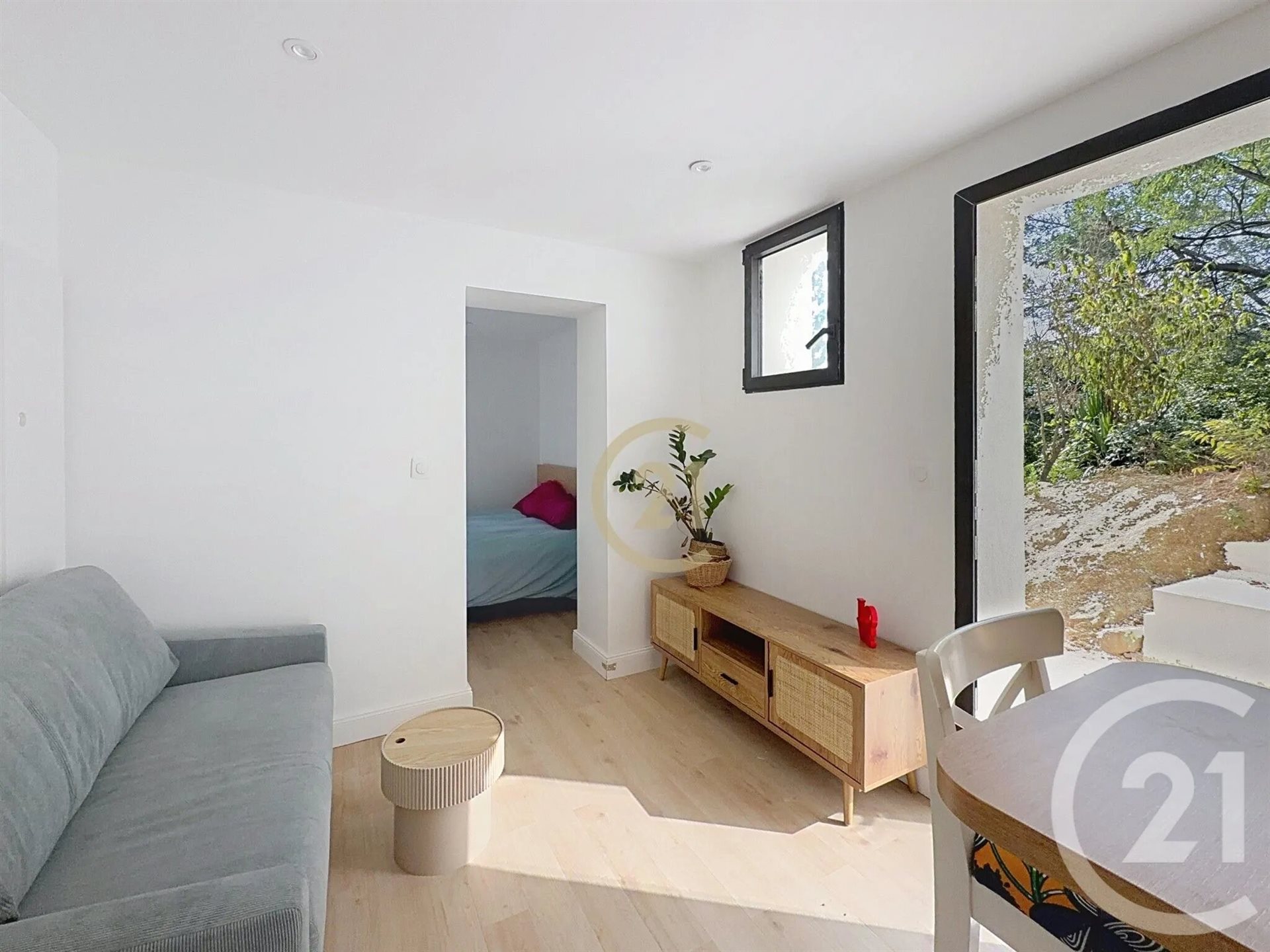 Appartement à louer, 24m², Valbonne