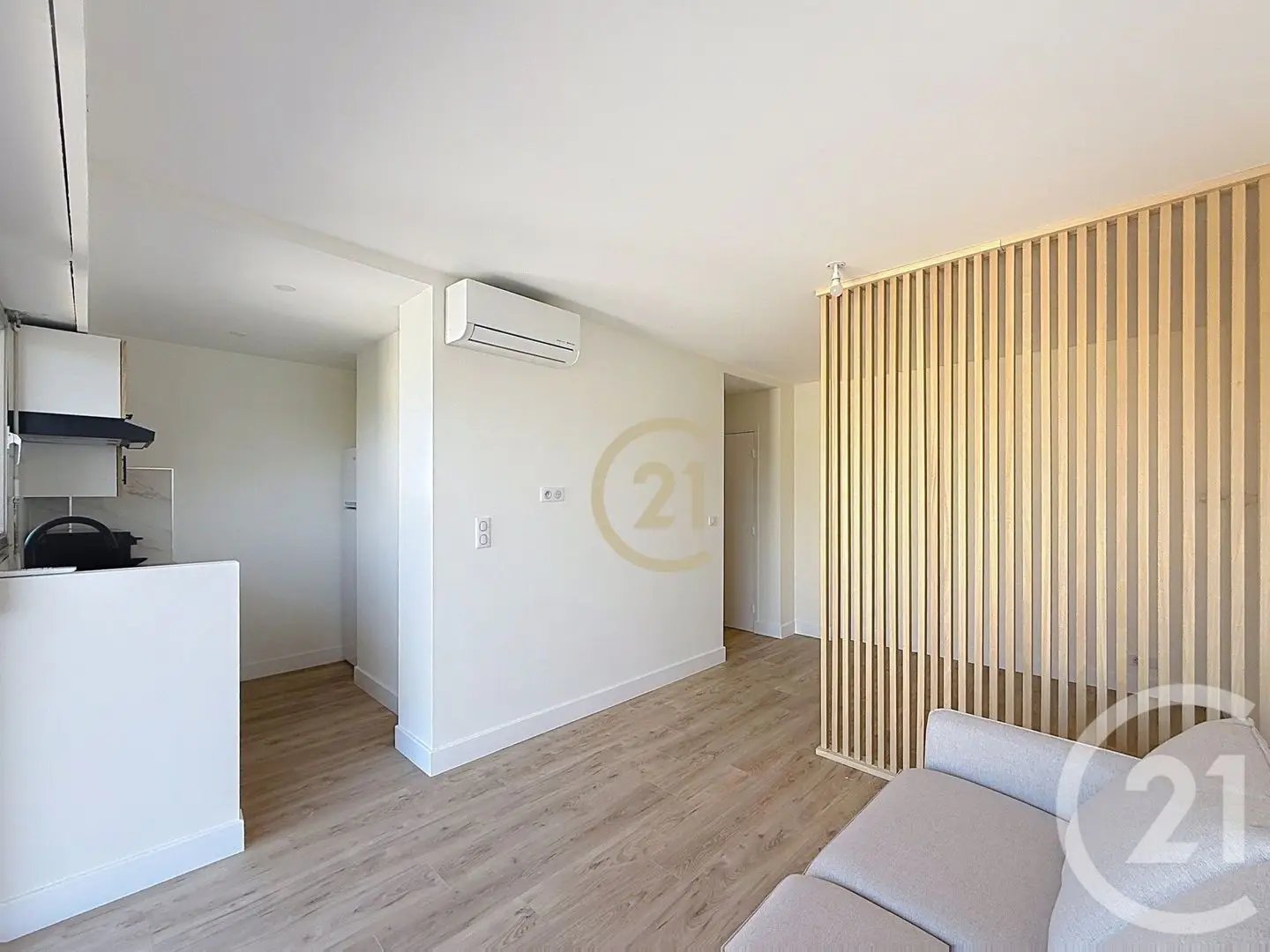 Appartement à louer, 24m², Antibes