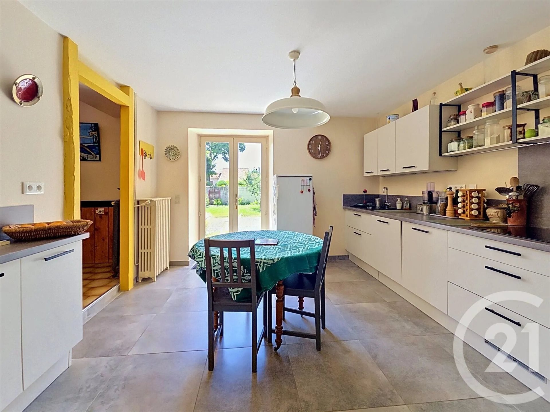 Maison à vendre, 197m², Beauchalot