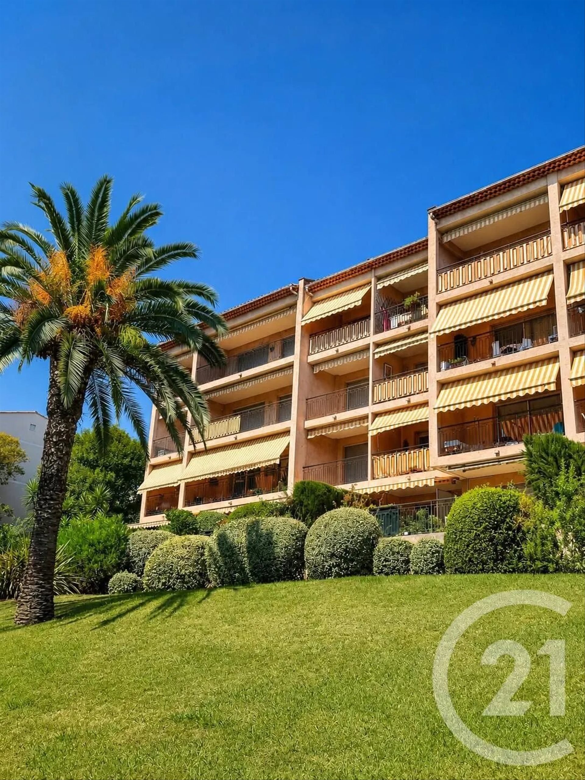 Appartement à louer, 54m², Vence