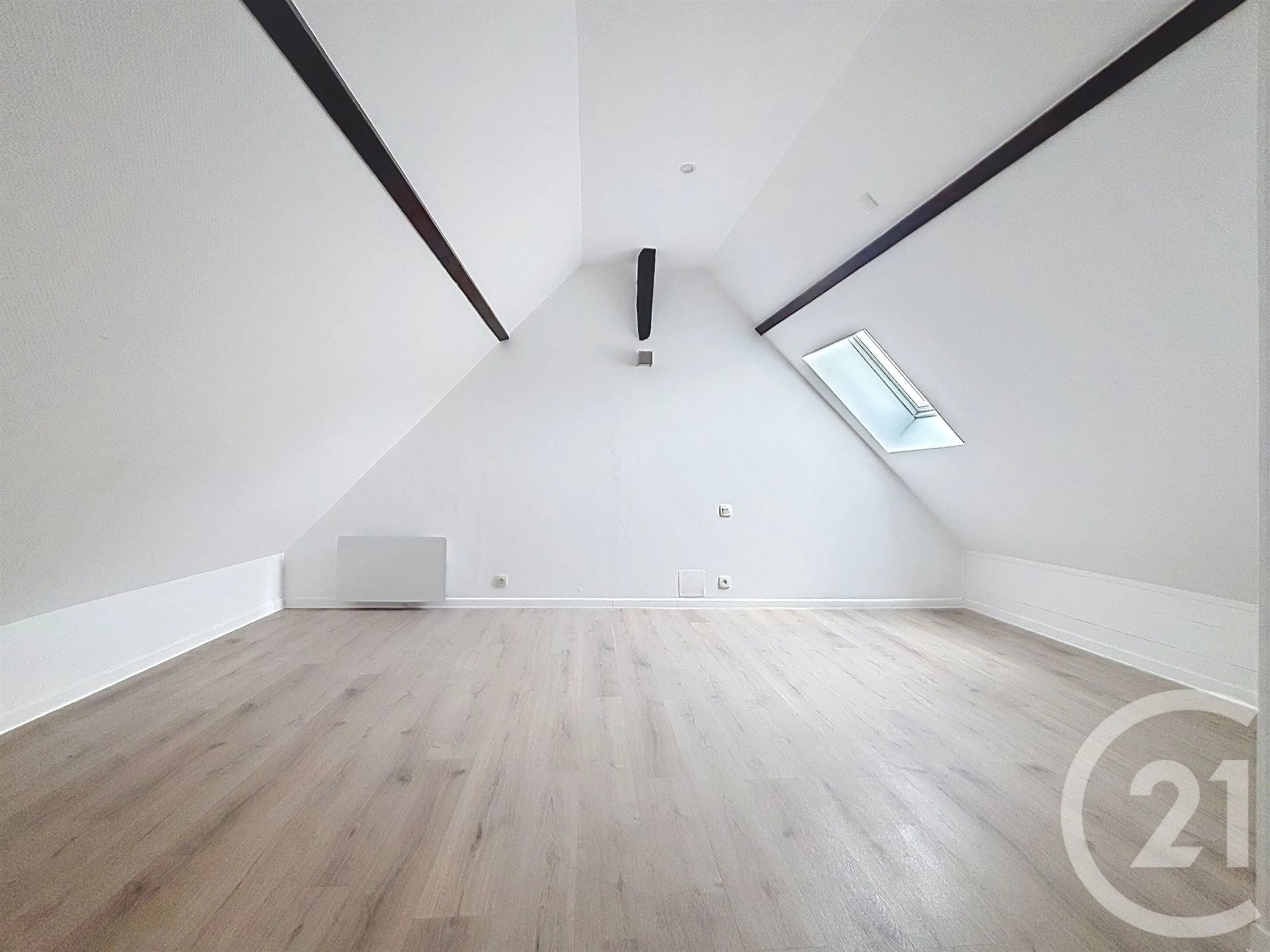 Appartement à louer, 43m², Neuville-sur-Oise