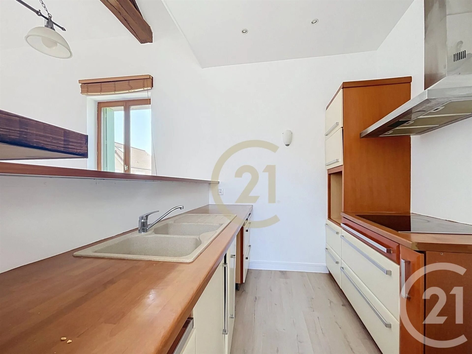 Appartement à louer, 72m², Neuville-sur-Oise