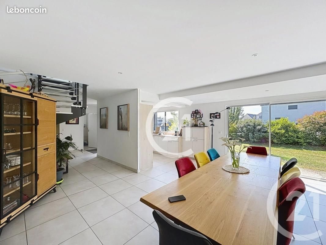 Maison à louer, 154m², Le Castelet