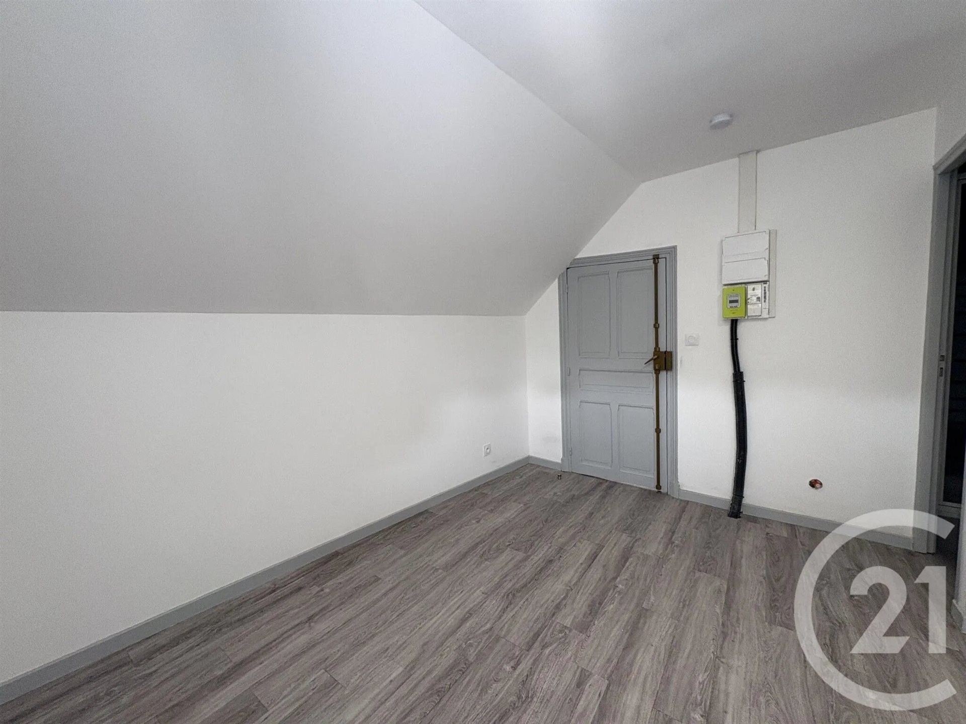 Appartement à louer, 16m², Saint-Quentin