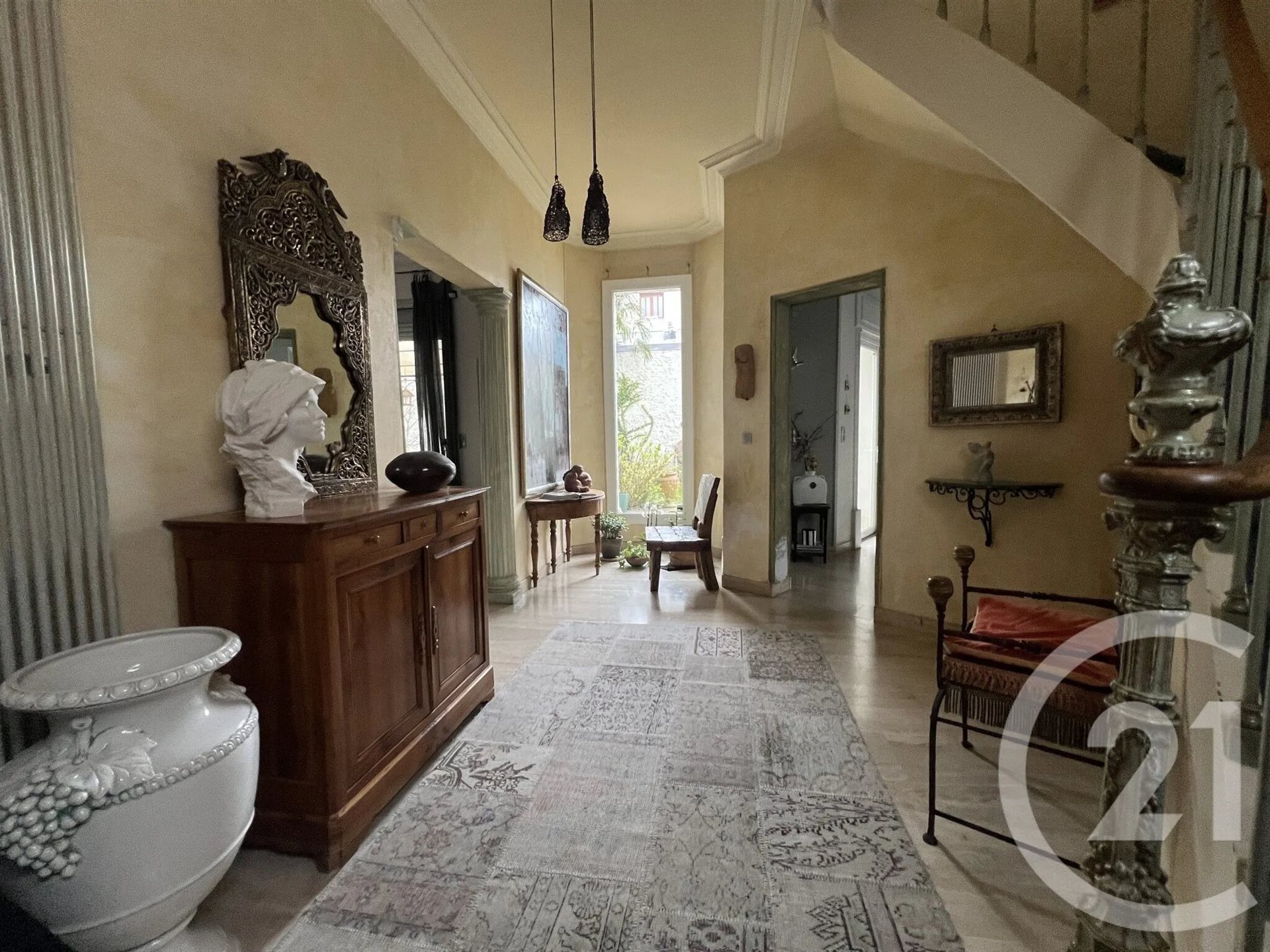 Maison à vendre, 271m², Saint-Quentin